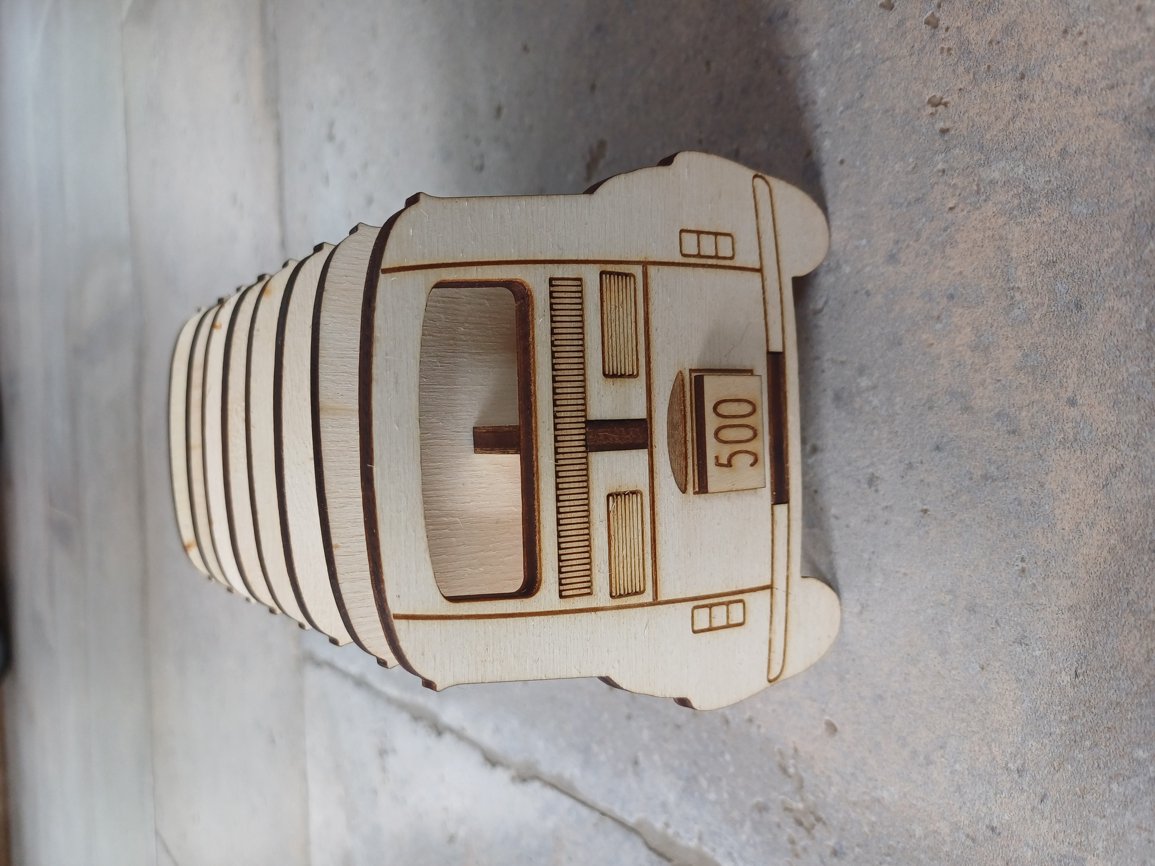 Fichier de découpe d'un porte dessous de verres en forme de Fiat 500