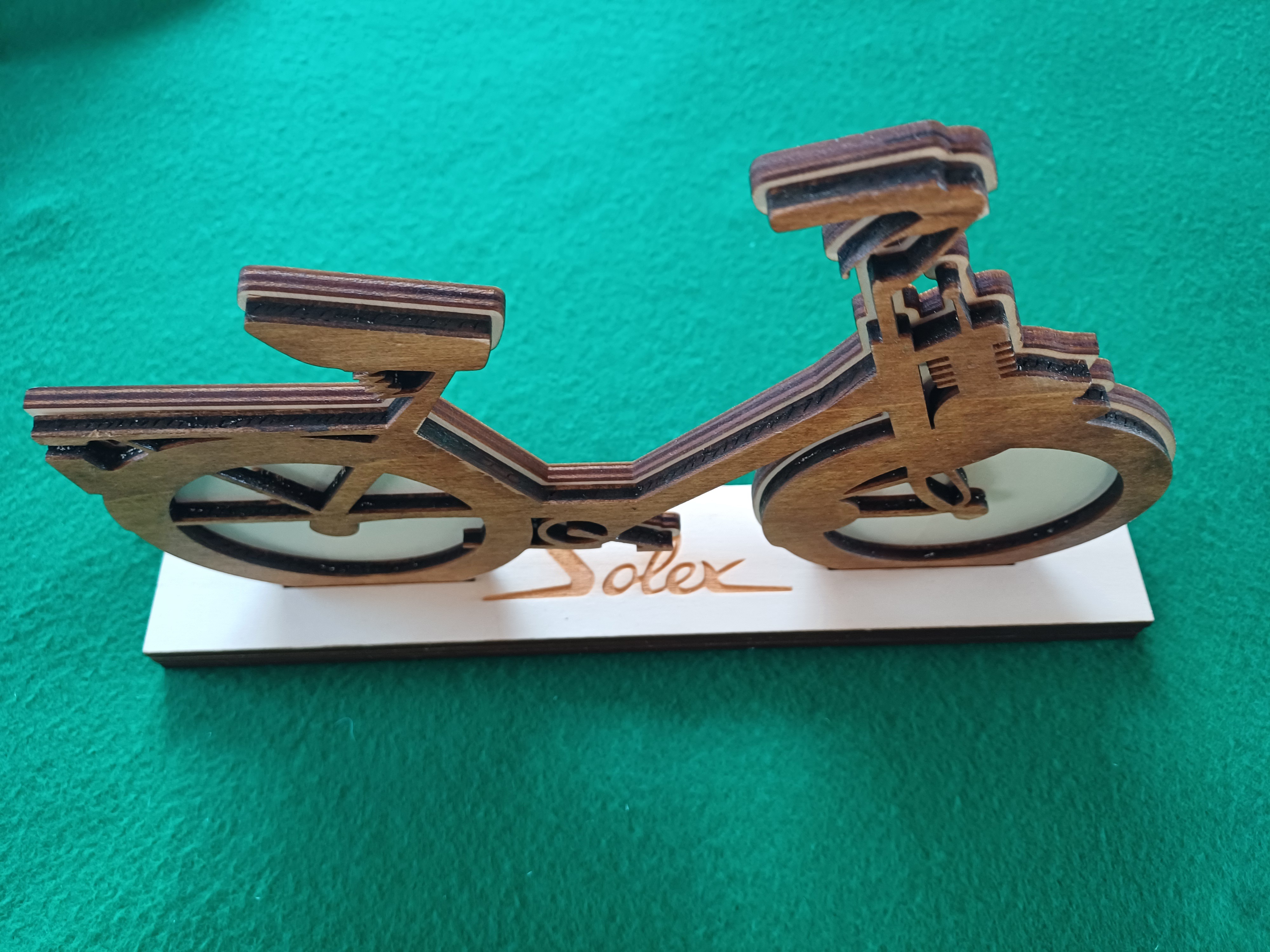 Solex en bois sur socle