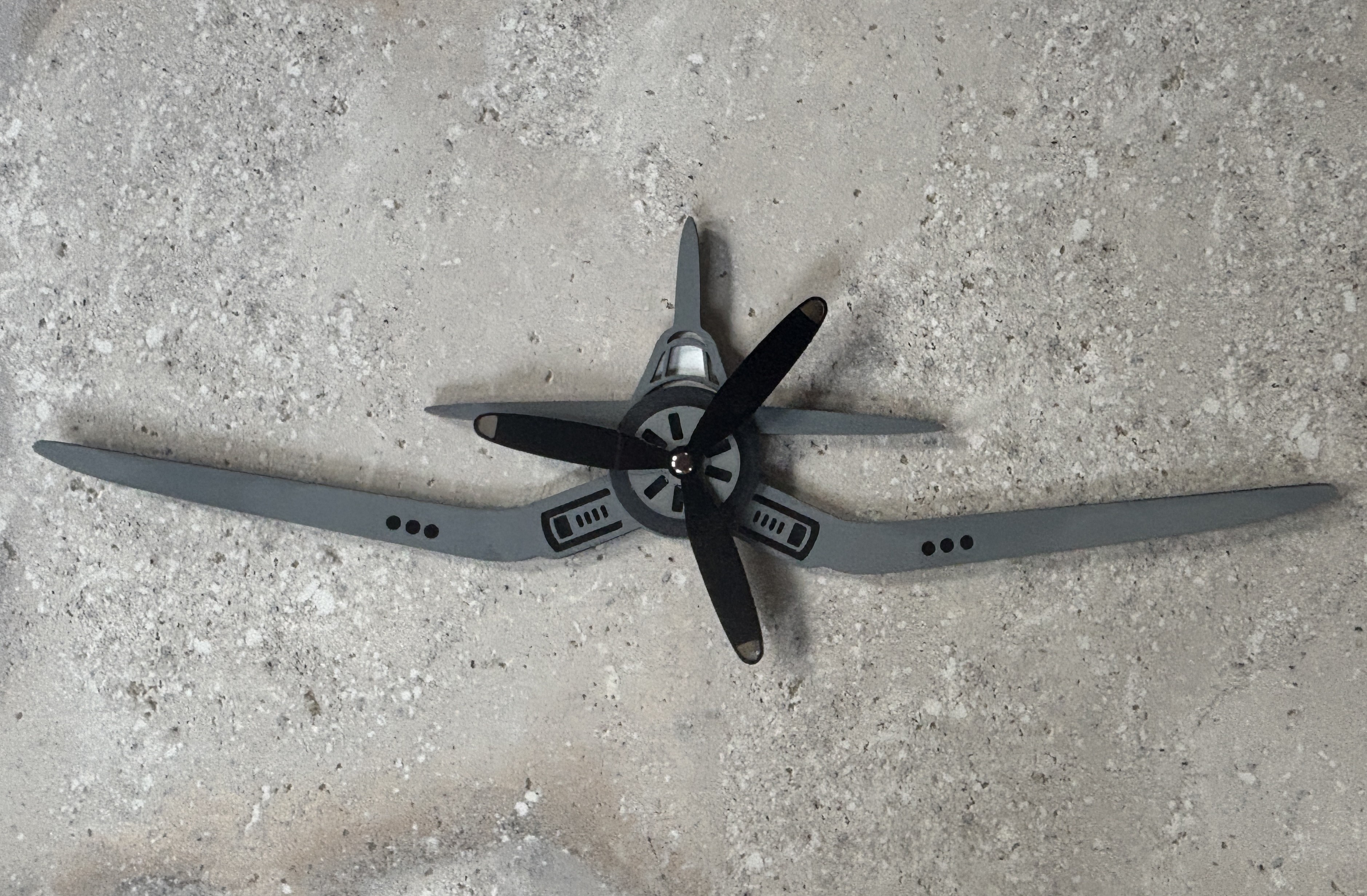 Fichier de découpe - Décoration murale en forme d’avion