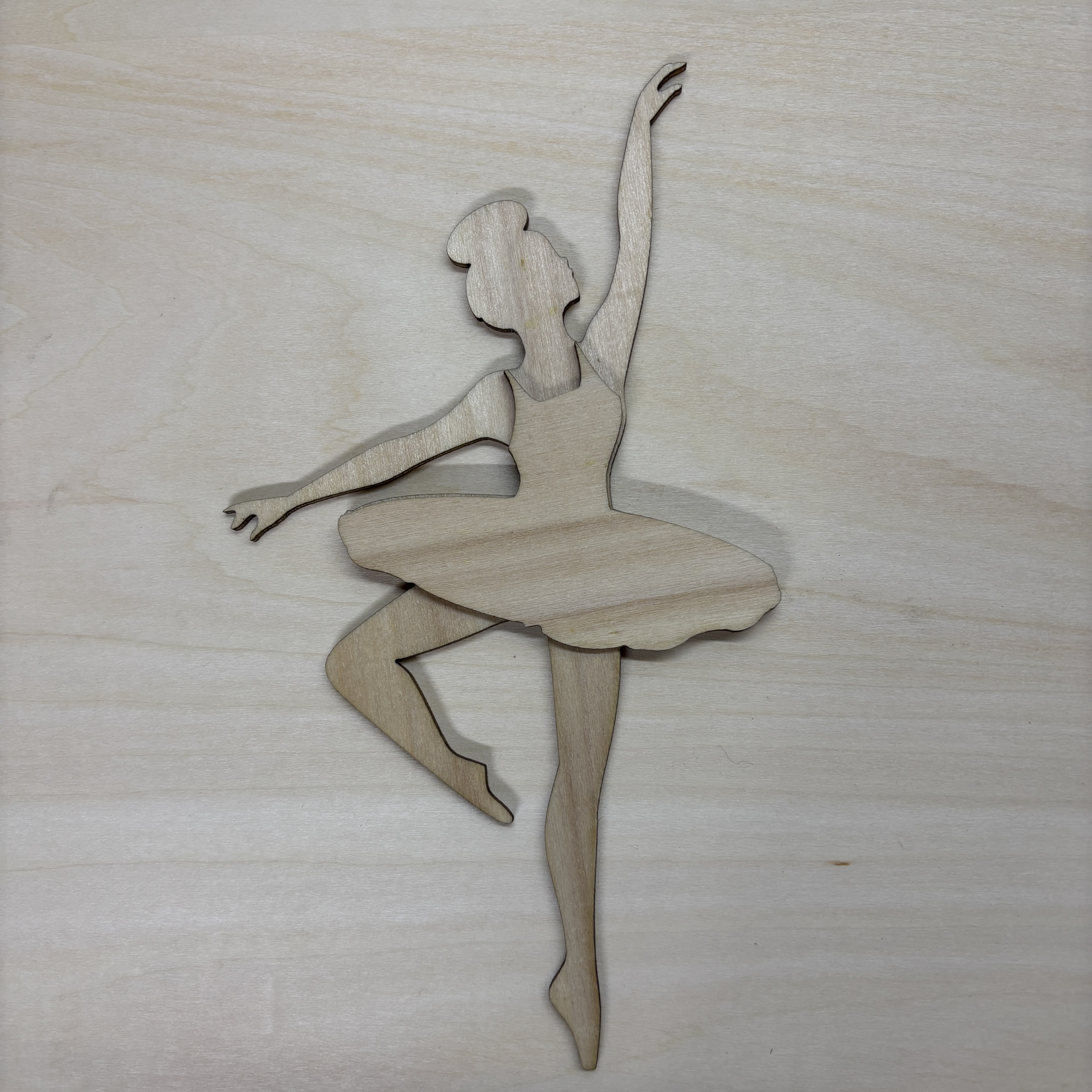 Motif danseuse en 2 couches