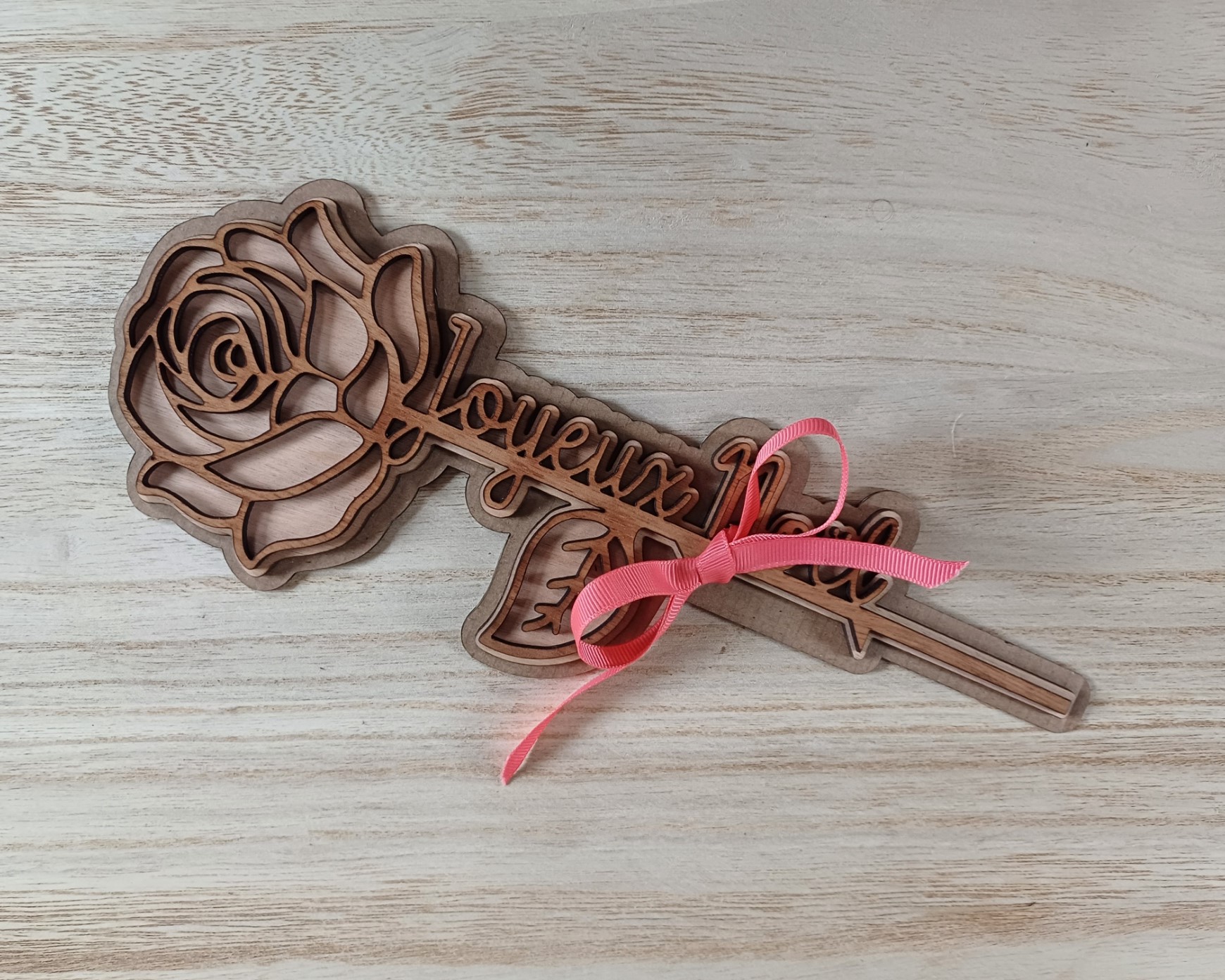 fichier de découpe d'une rose de Noël