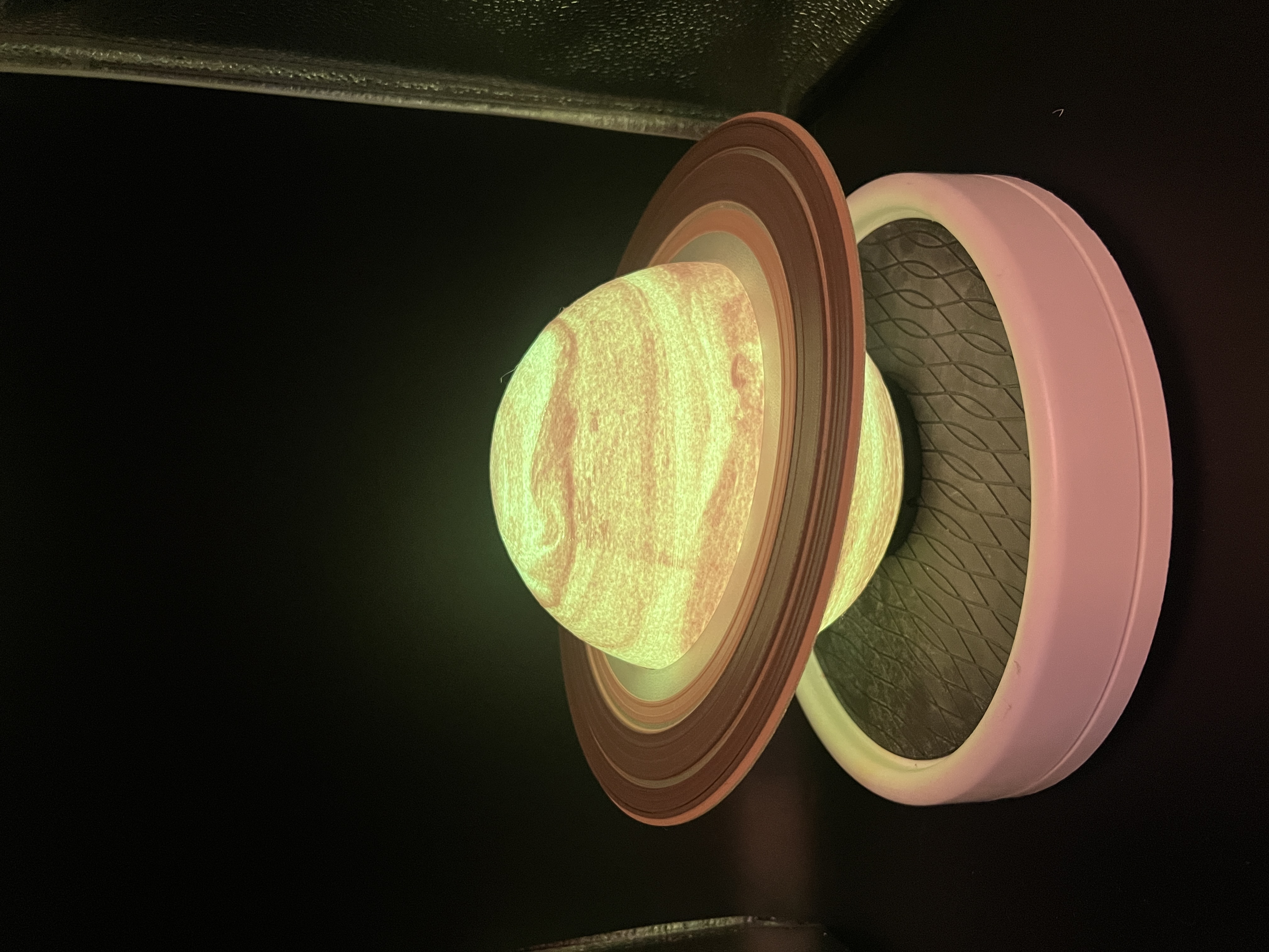 Levitating Saturn Lamp