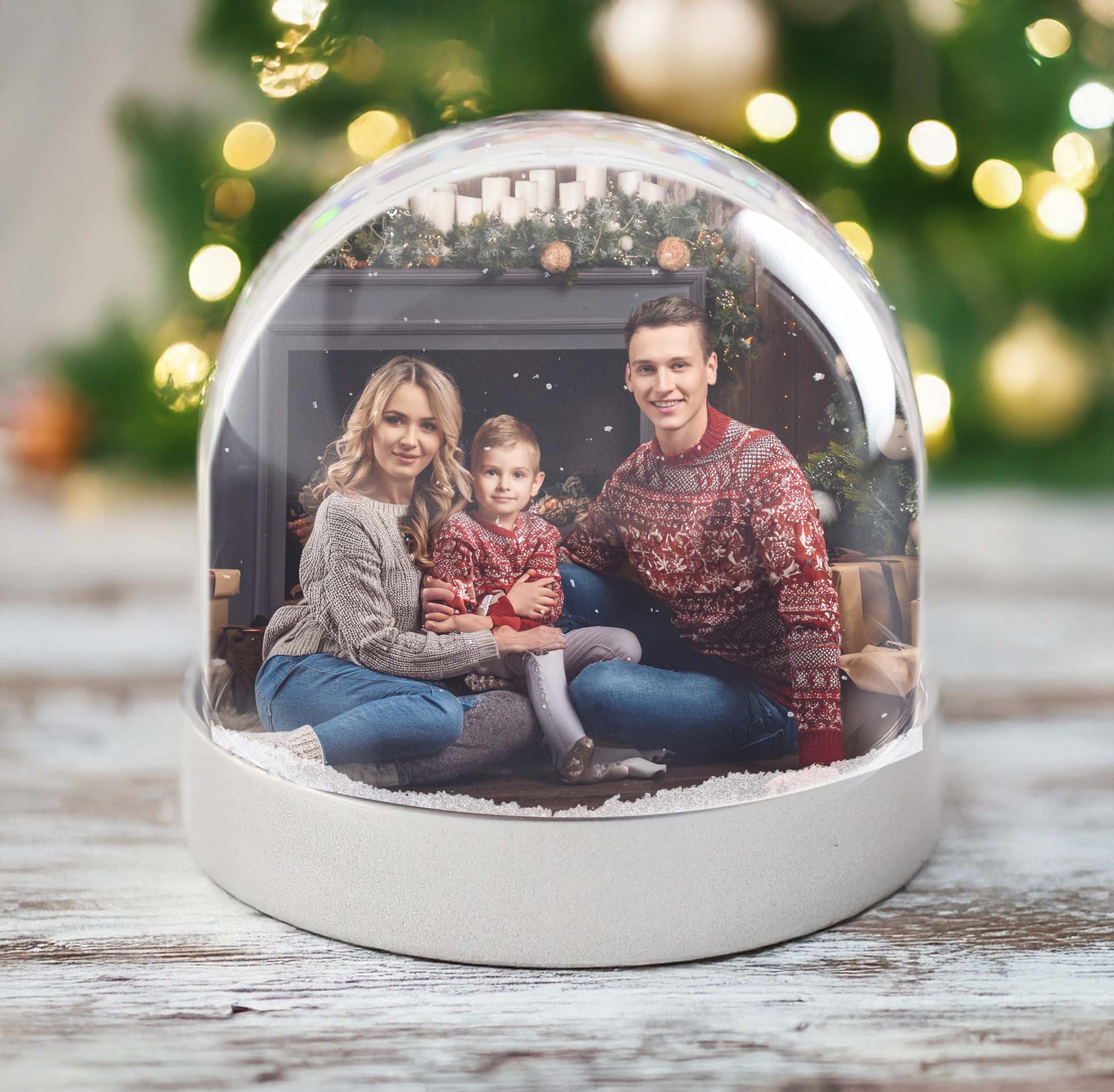 Holiday Memories Photo Snow Globe