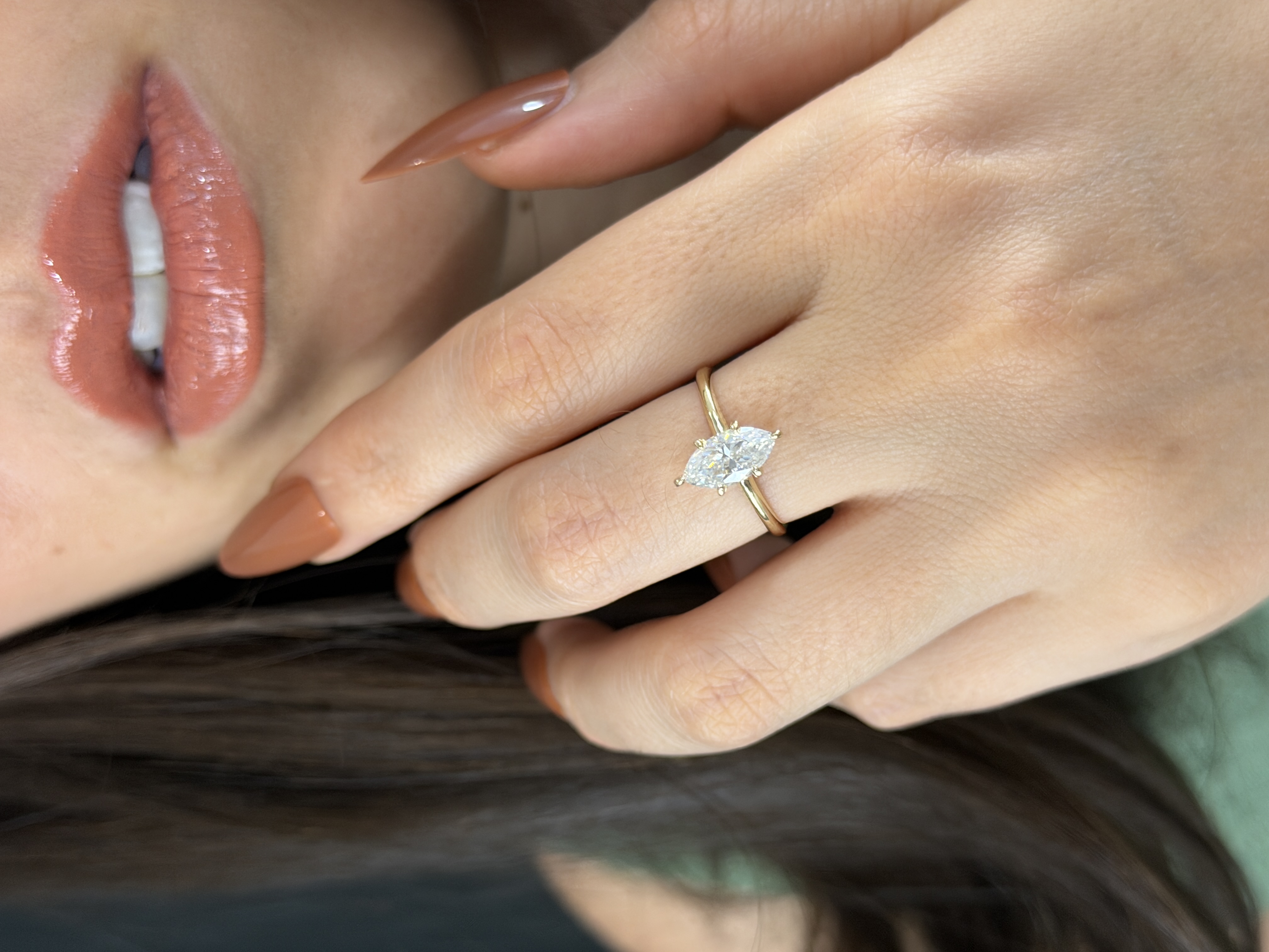 Anillo Compromiso Marquise 1ct Moissanita Oro 10k y 14k