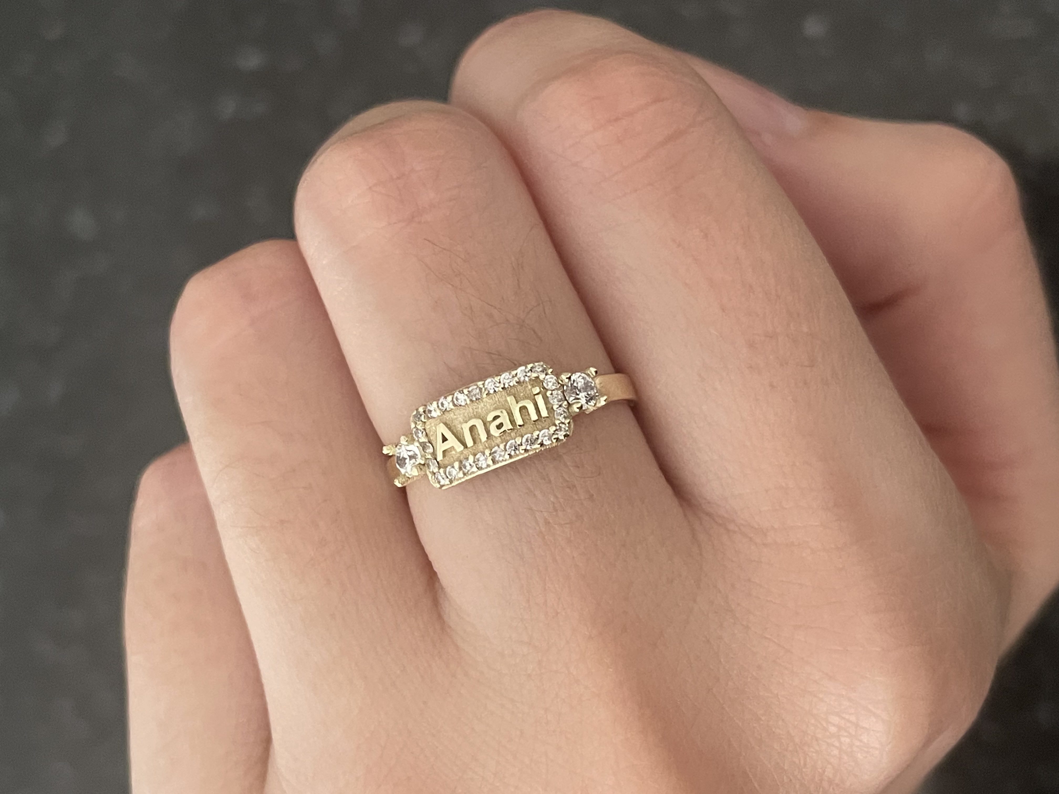Anillo Personalizado para graduacion o nombre 10k o 14k