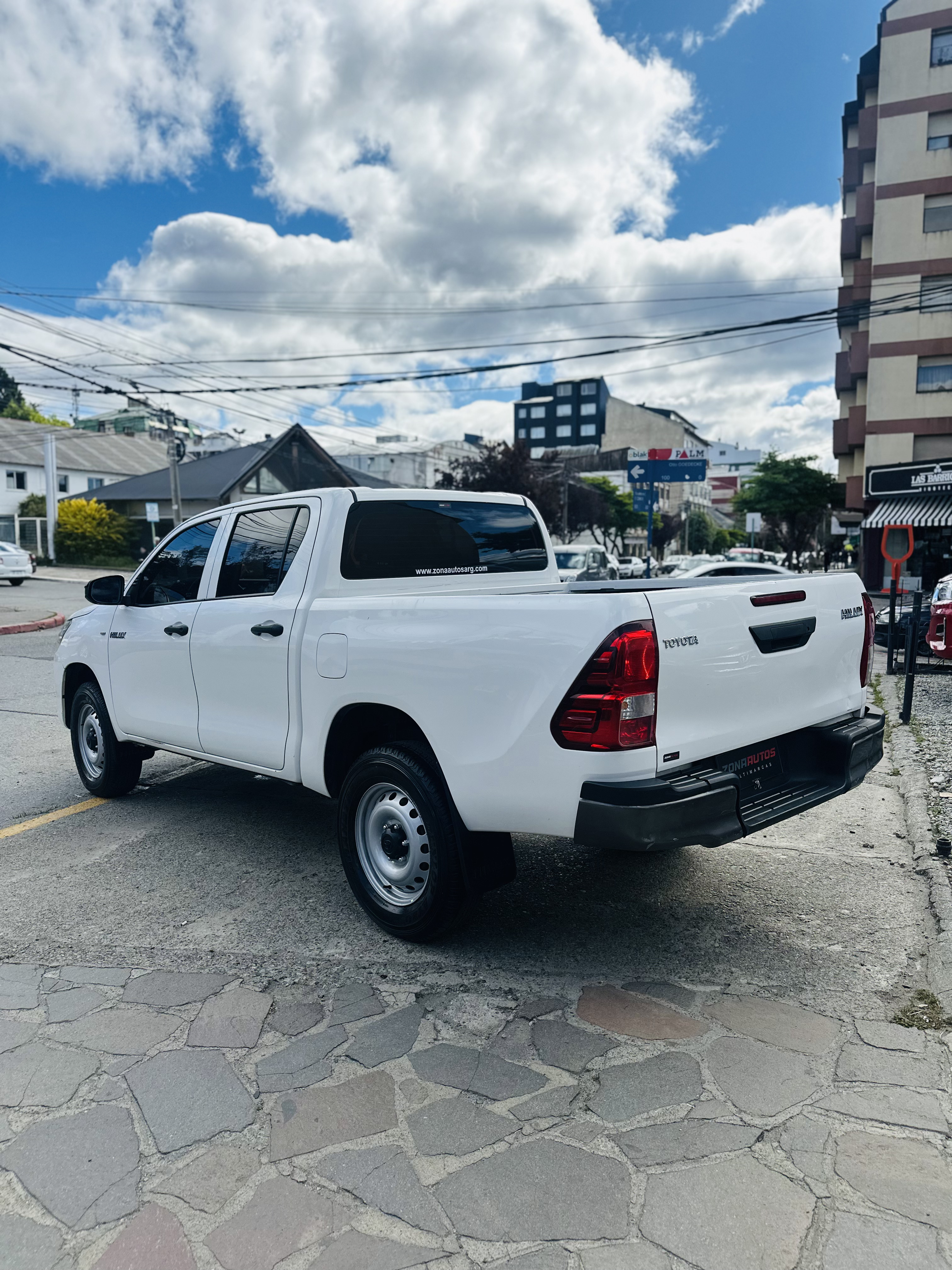 Toyota Hilux DX 2017
