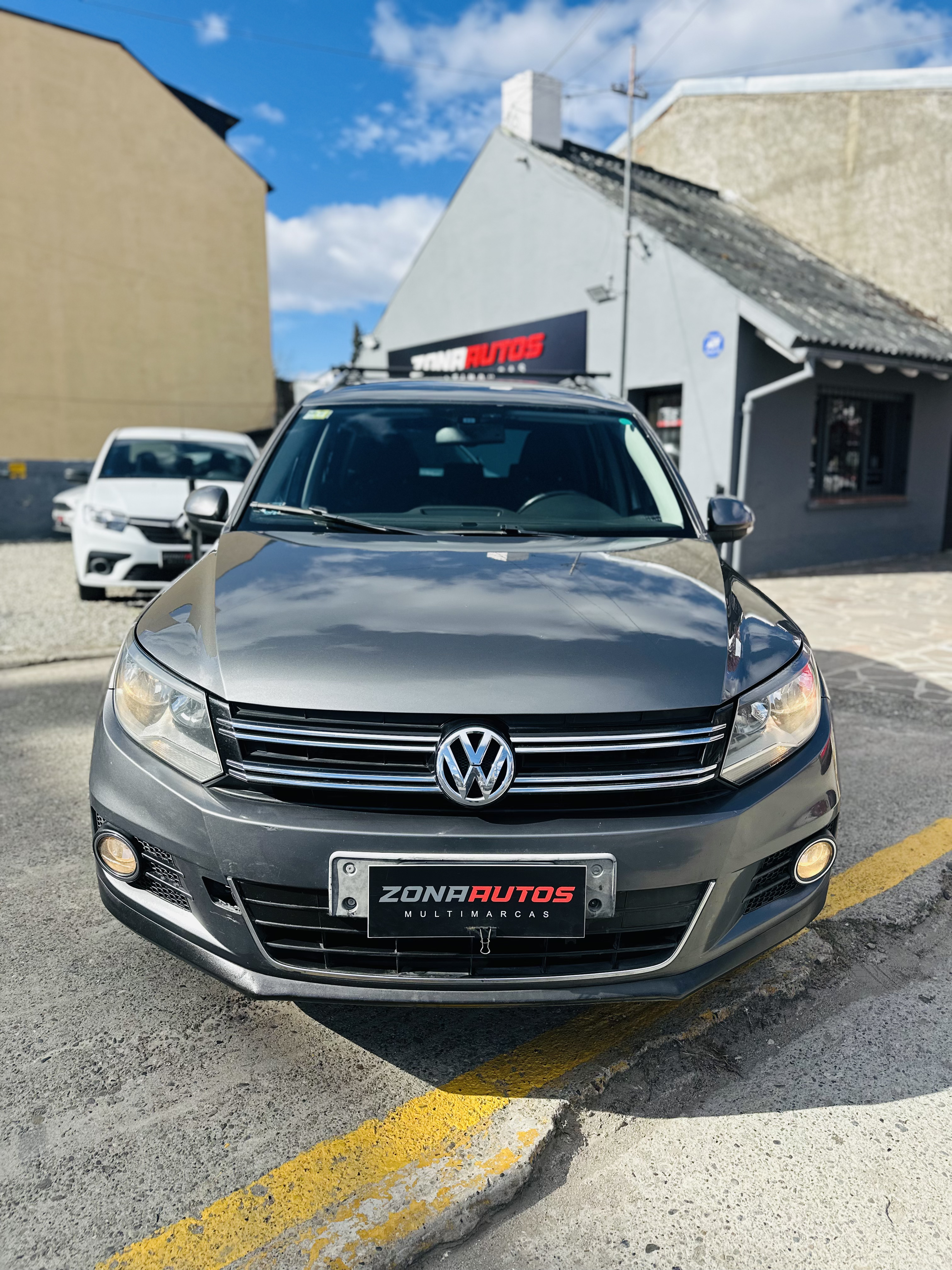 Volkswagen Tiguan 2012 4WD