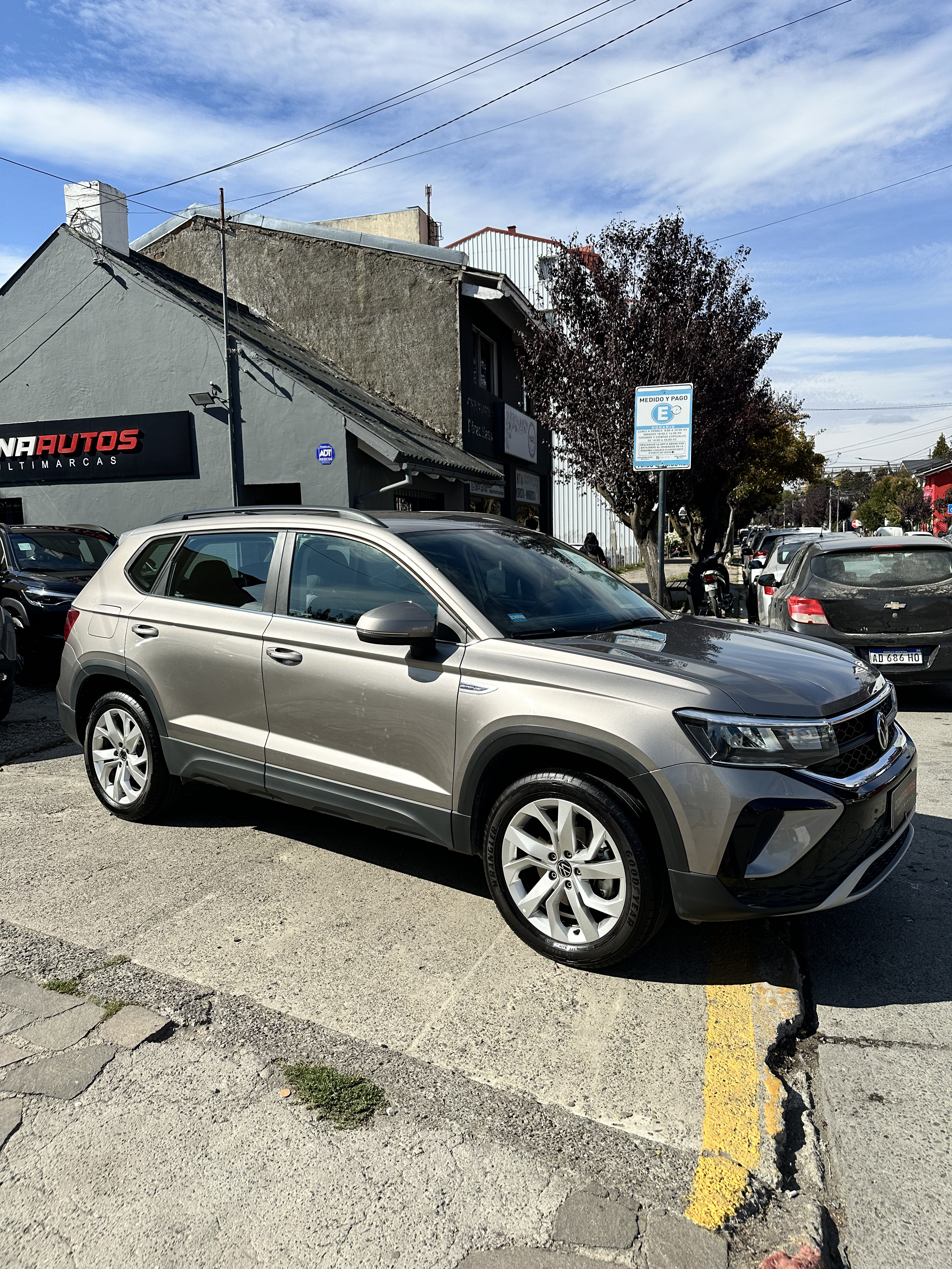 Volkswagen Taos 2024