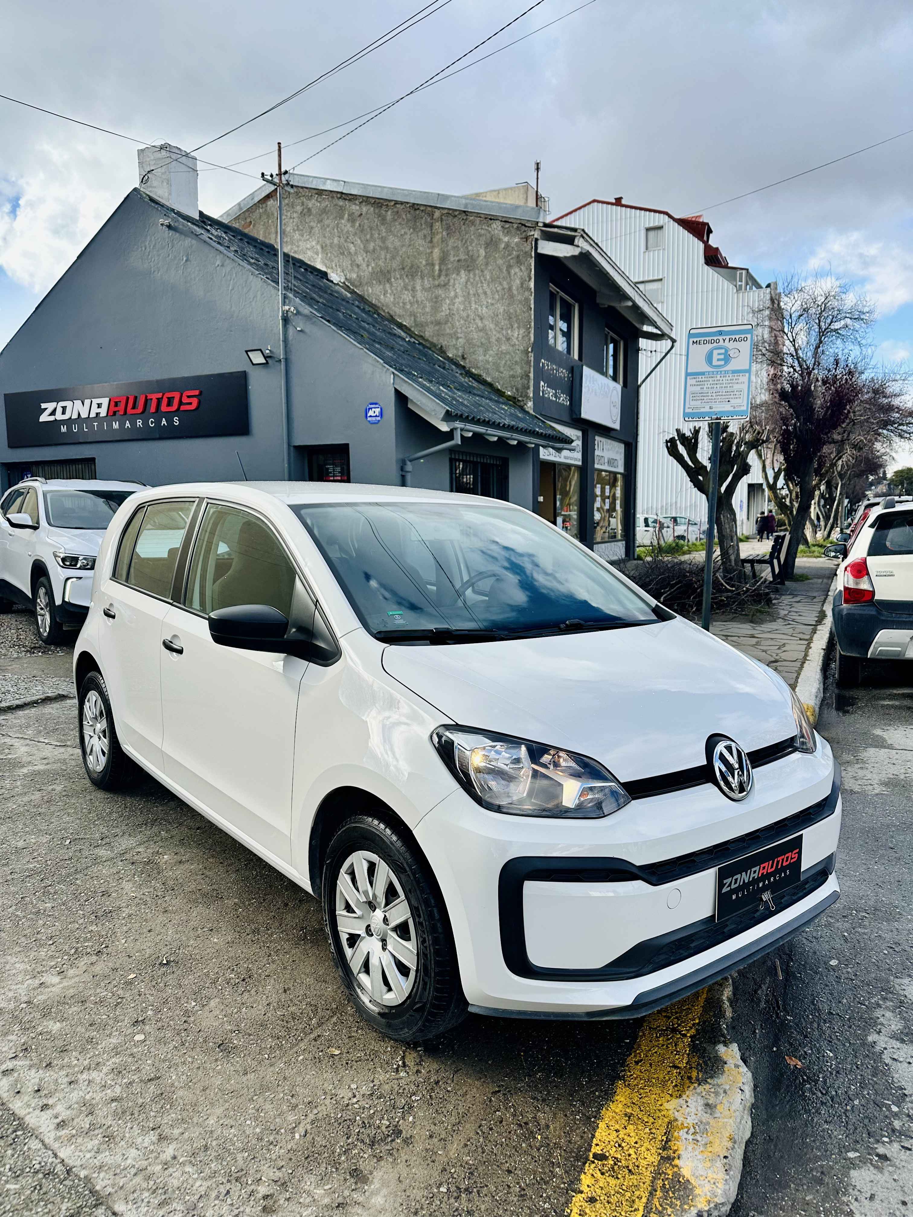 Volkswagen Up! 2019