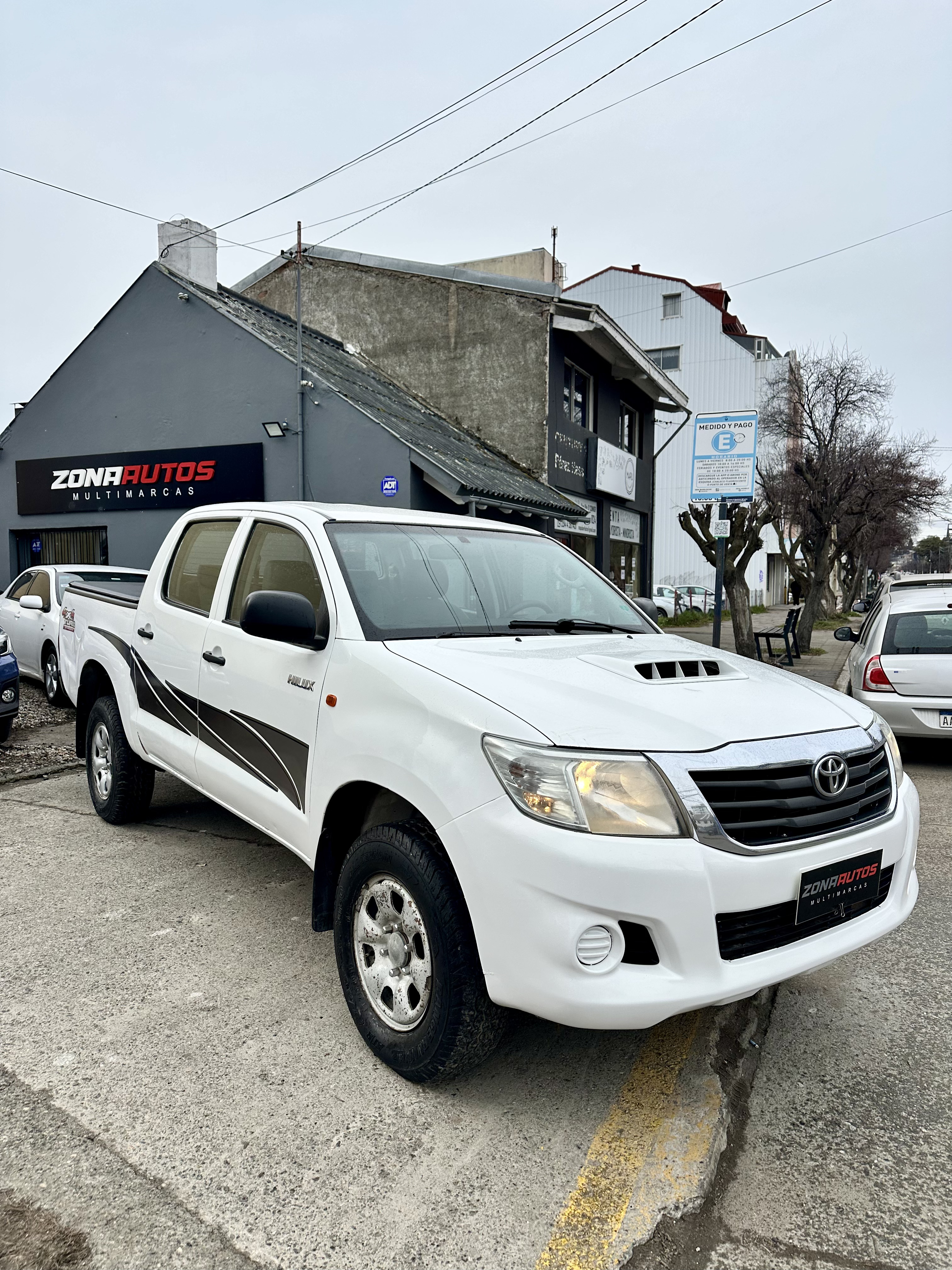 Toyota Hilux 2014