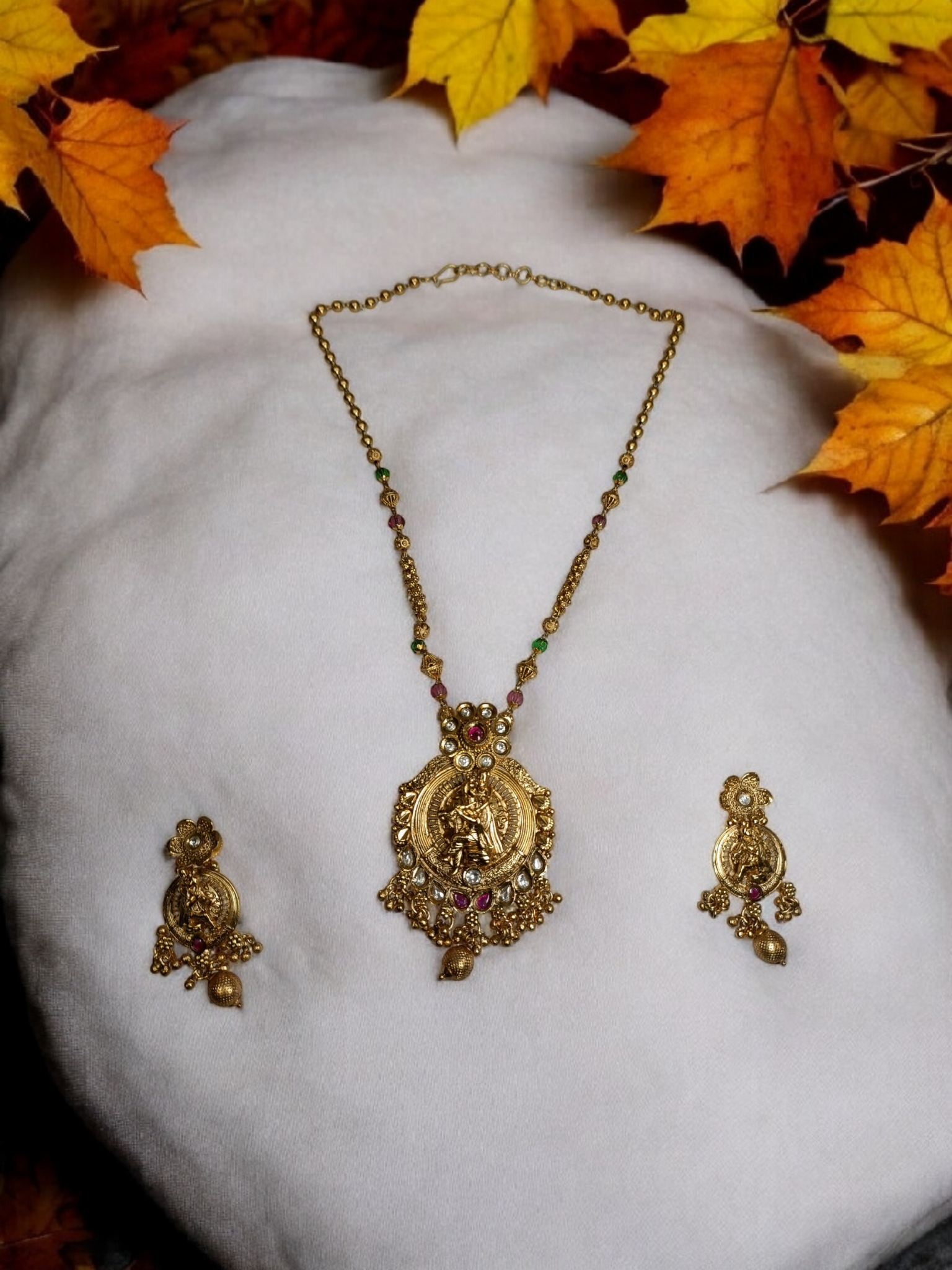 Tample Radhakrishnan long Jewellery set 