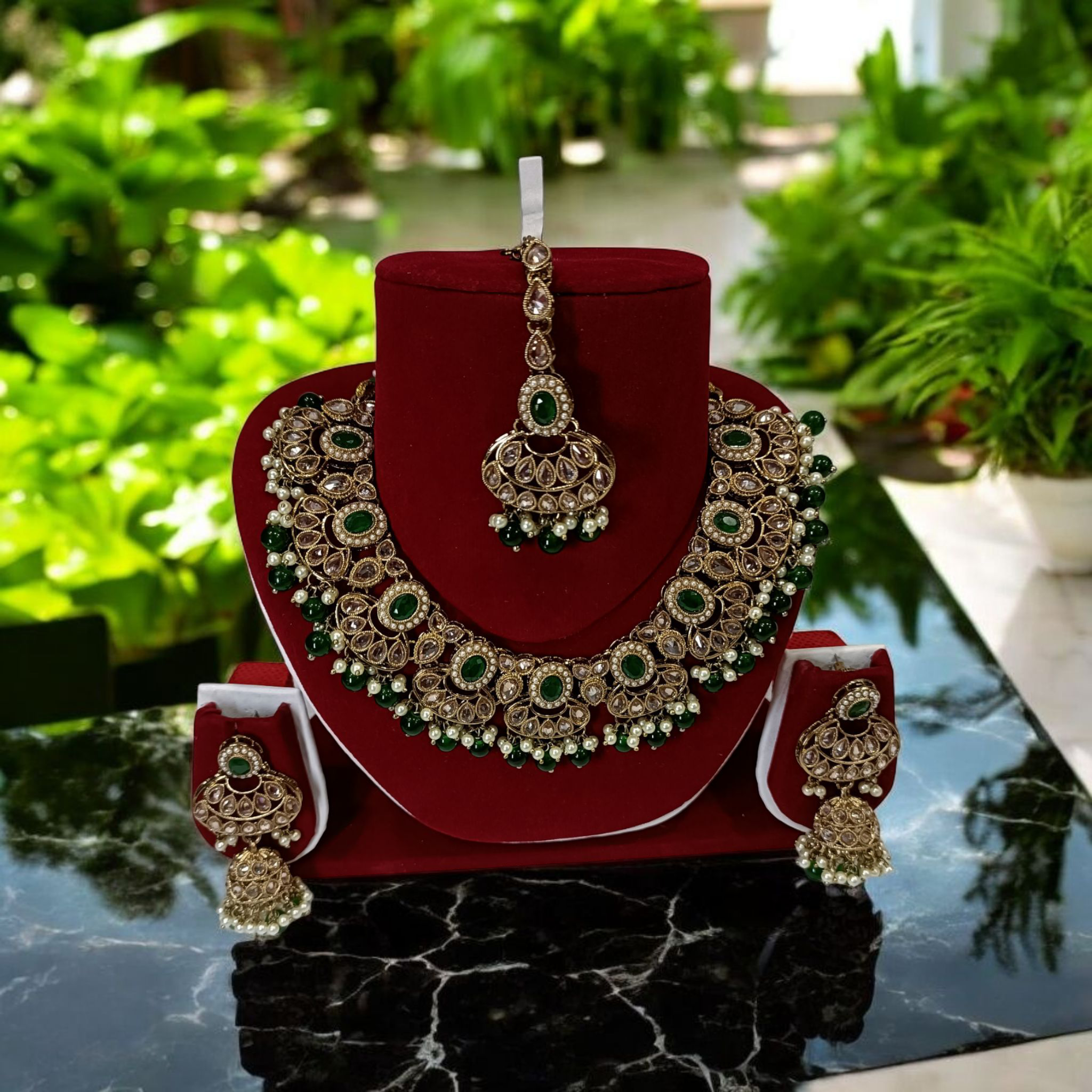 Green Kundan necklace set