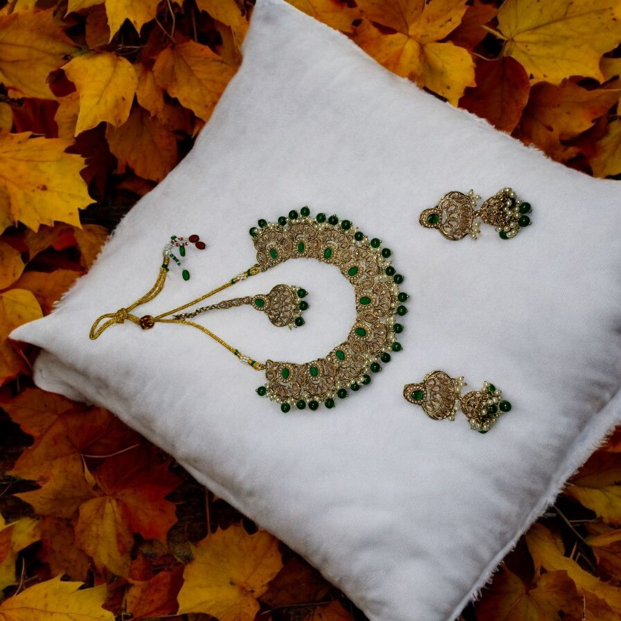 Green Kundan necklace set