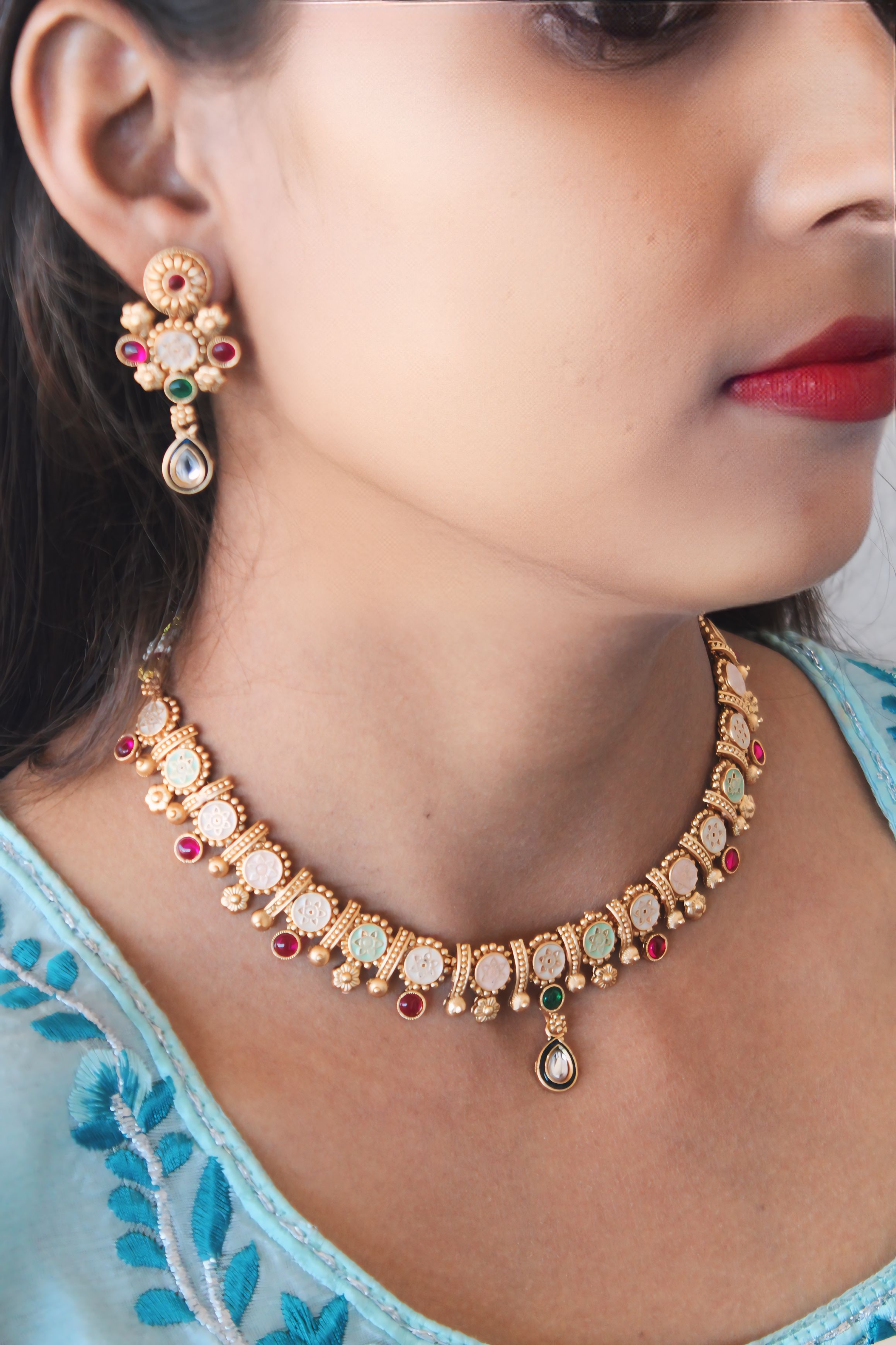 Elegant High Gold Necklace Set