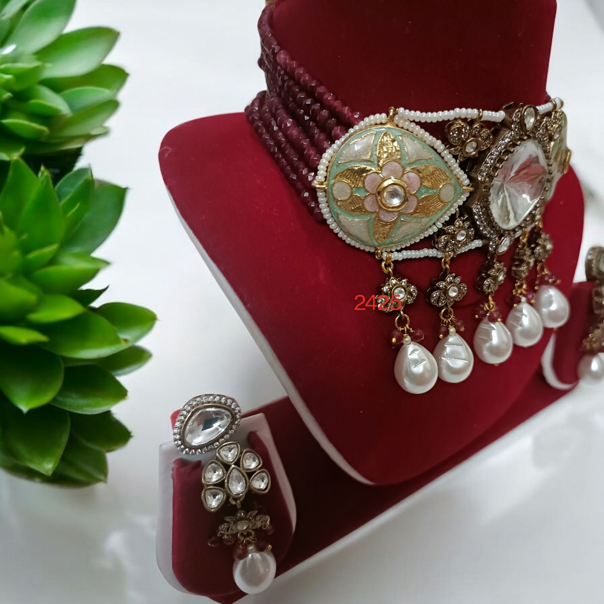 Fusion Moissanite stoned chocker with high quality natural beaded