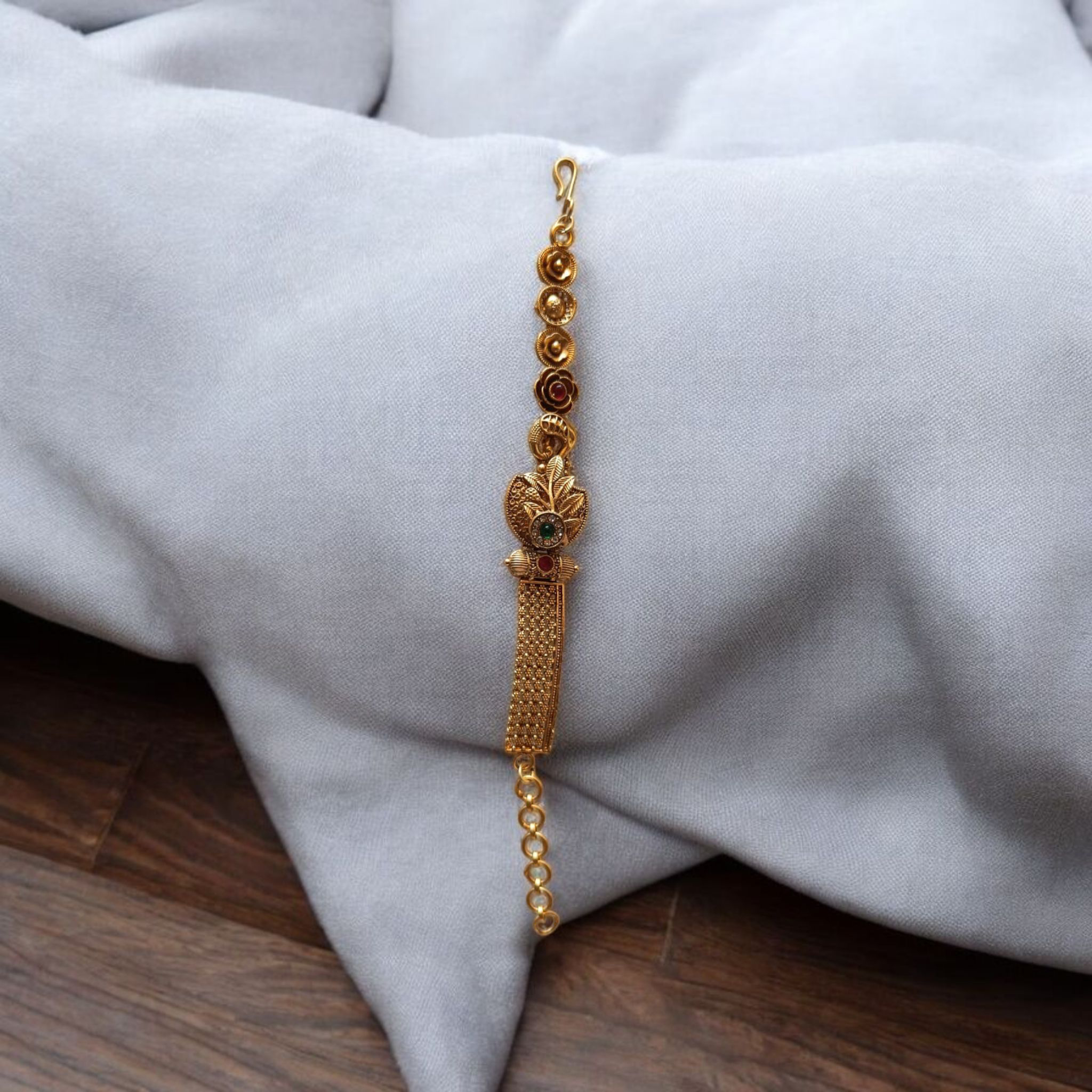 Elegant High Gold Bracelet