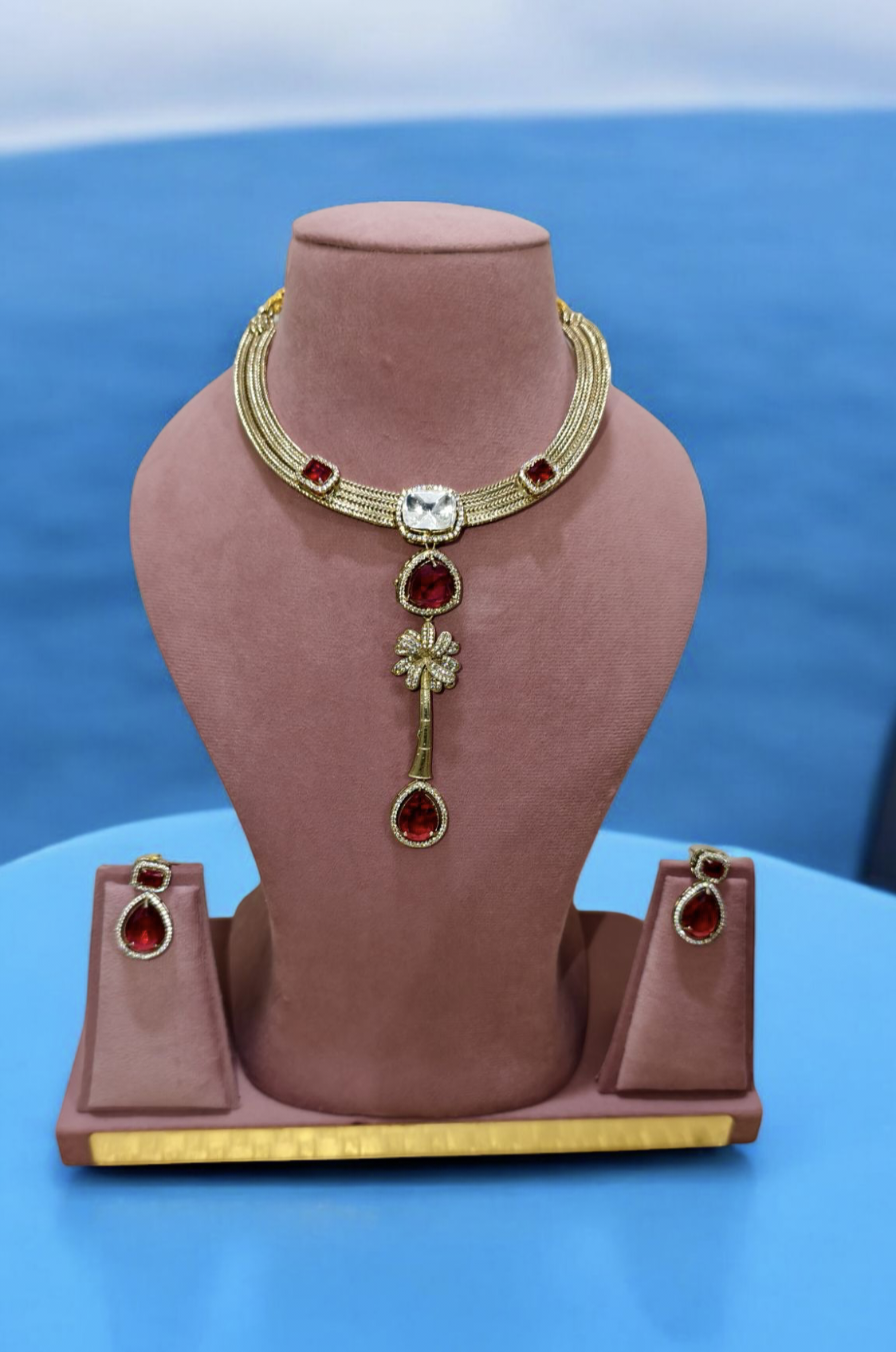 Elegant Necklace Set with Red Gems