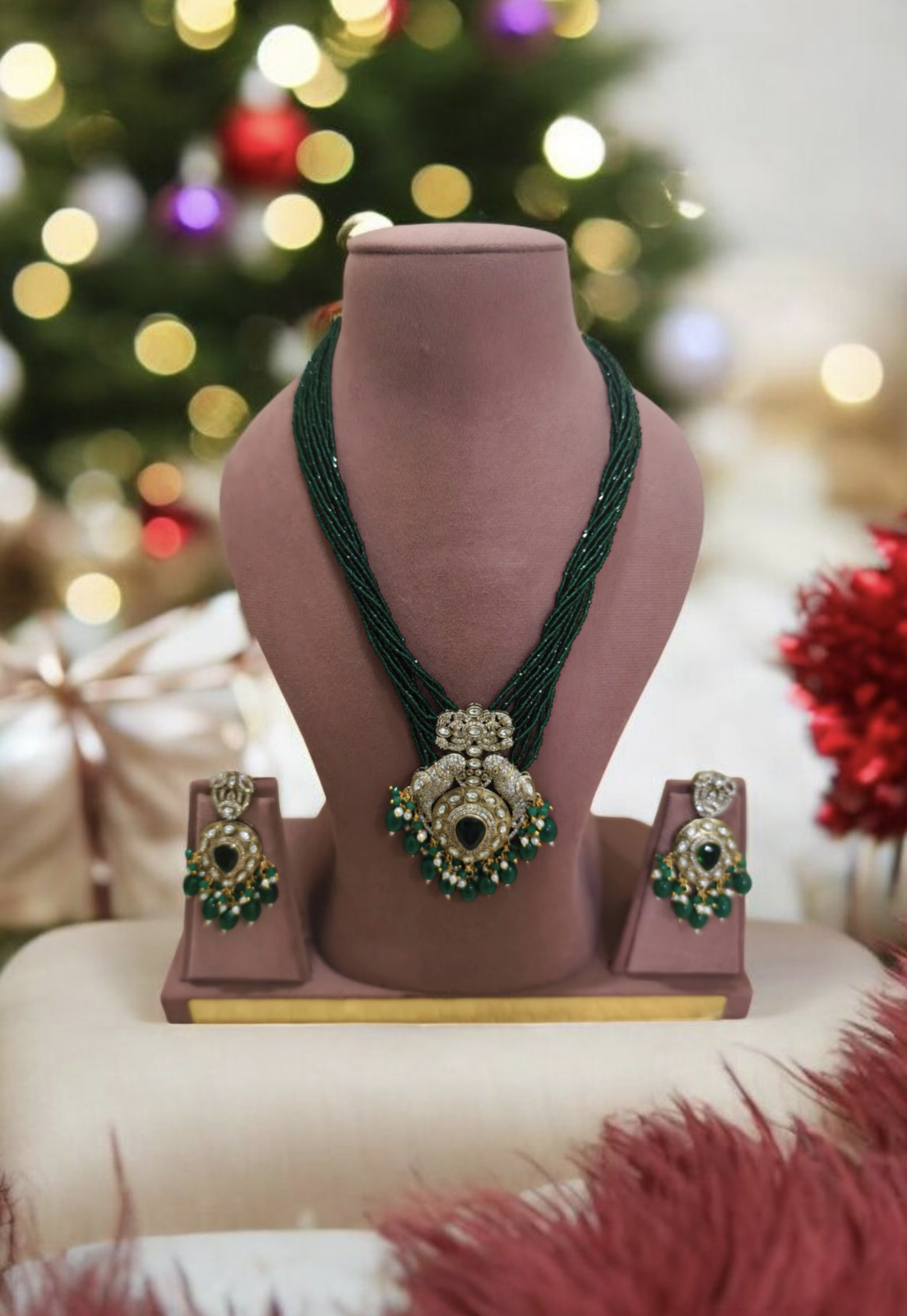 Elegant Red Beaded Victorian Necklace Set