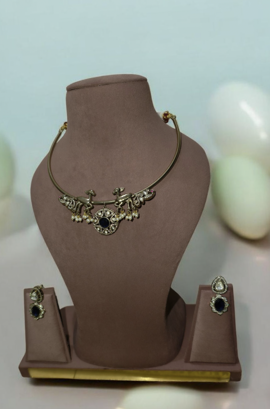 Antique Hasli Necklace Set