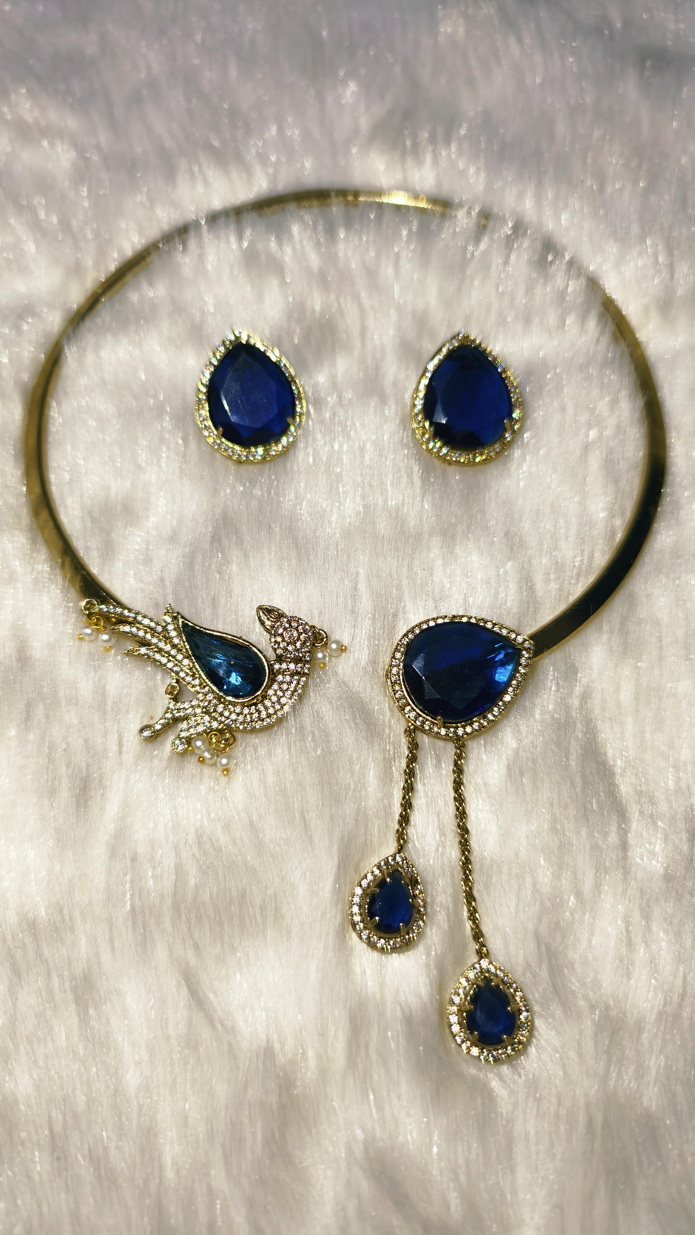 Elegant Blue Stone Hasli Set