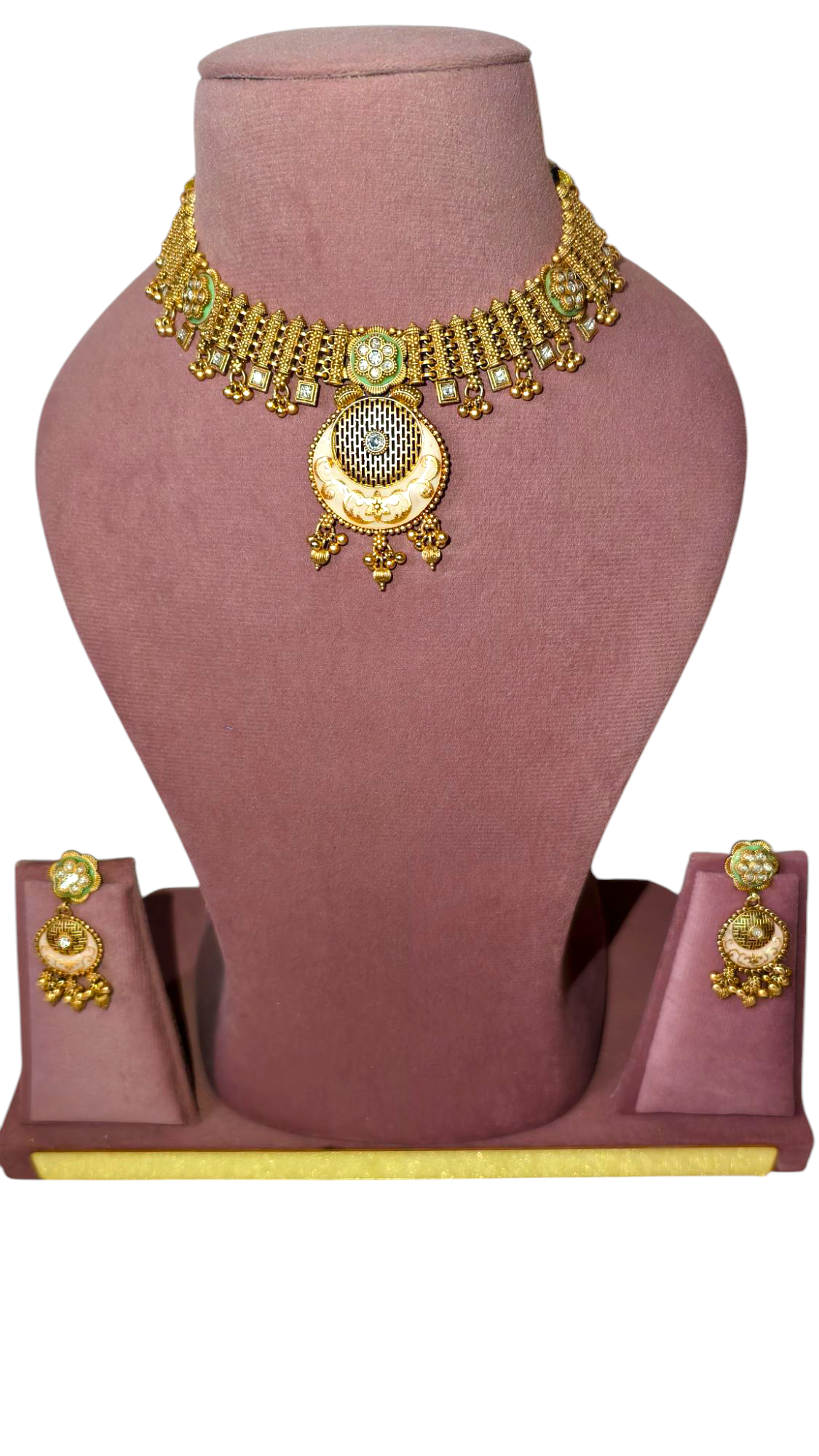 Traditional Gold Necklace Set