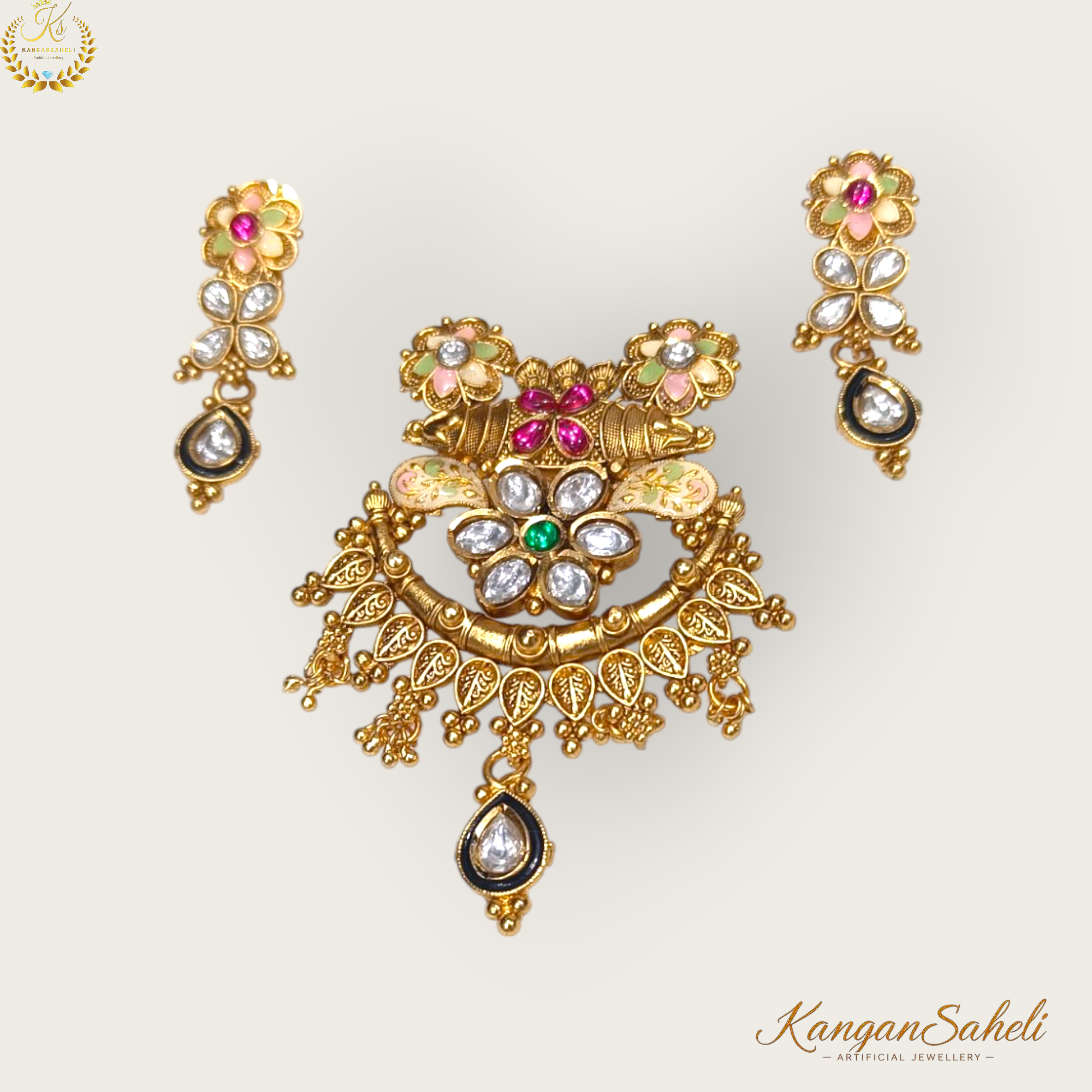 Traditional High Gold pendent with earrings set