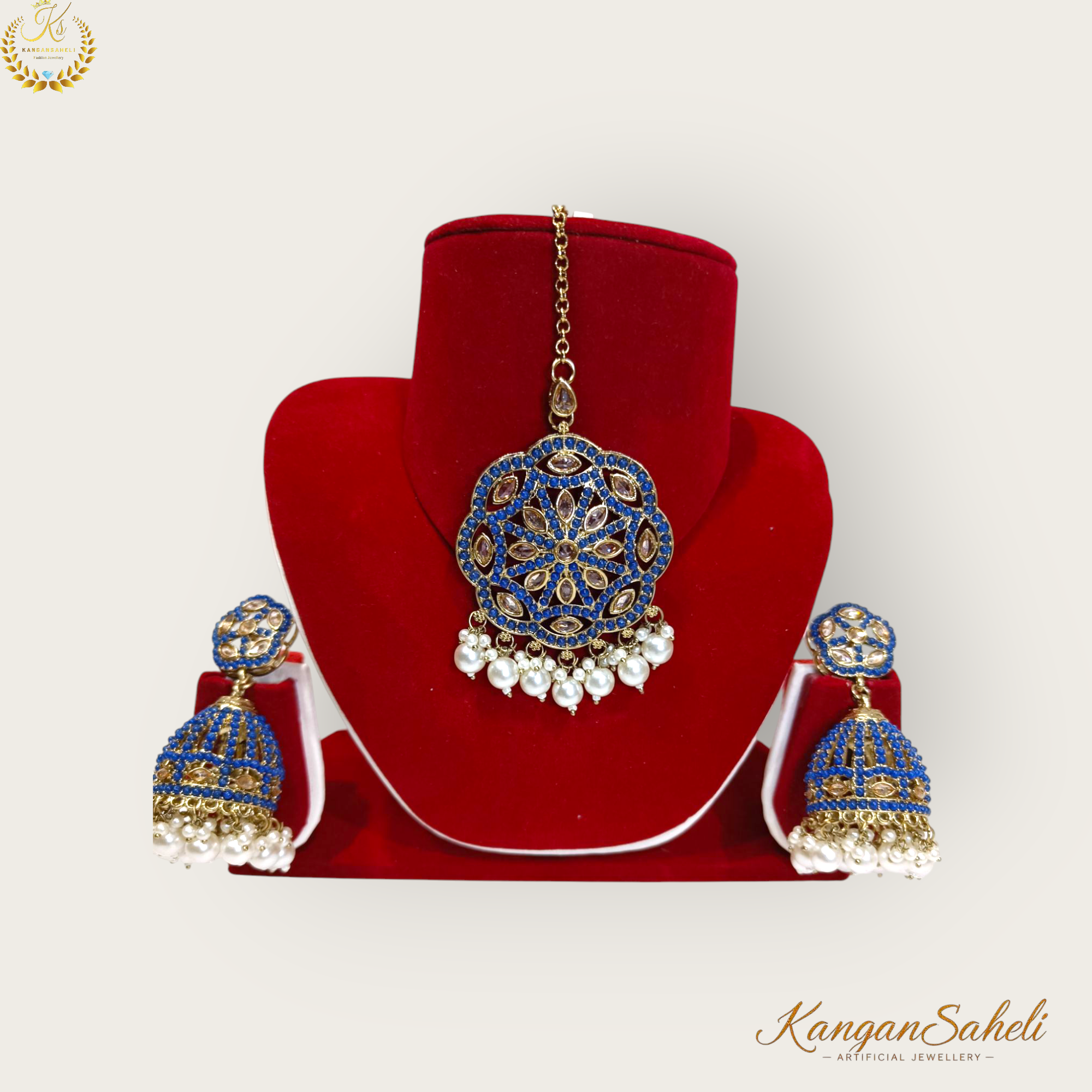Traditional Earrings plus Mangteeka Set