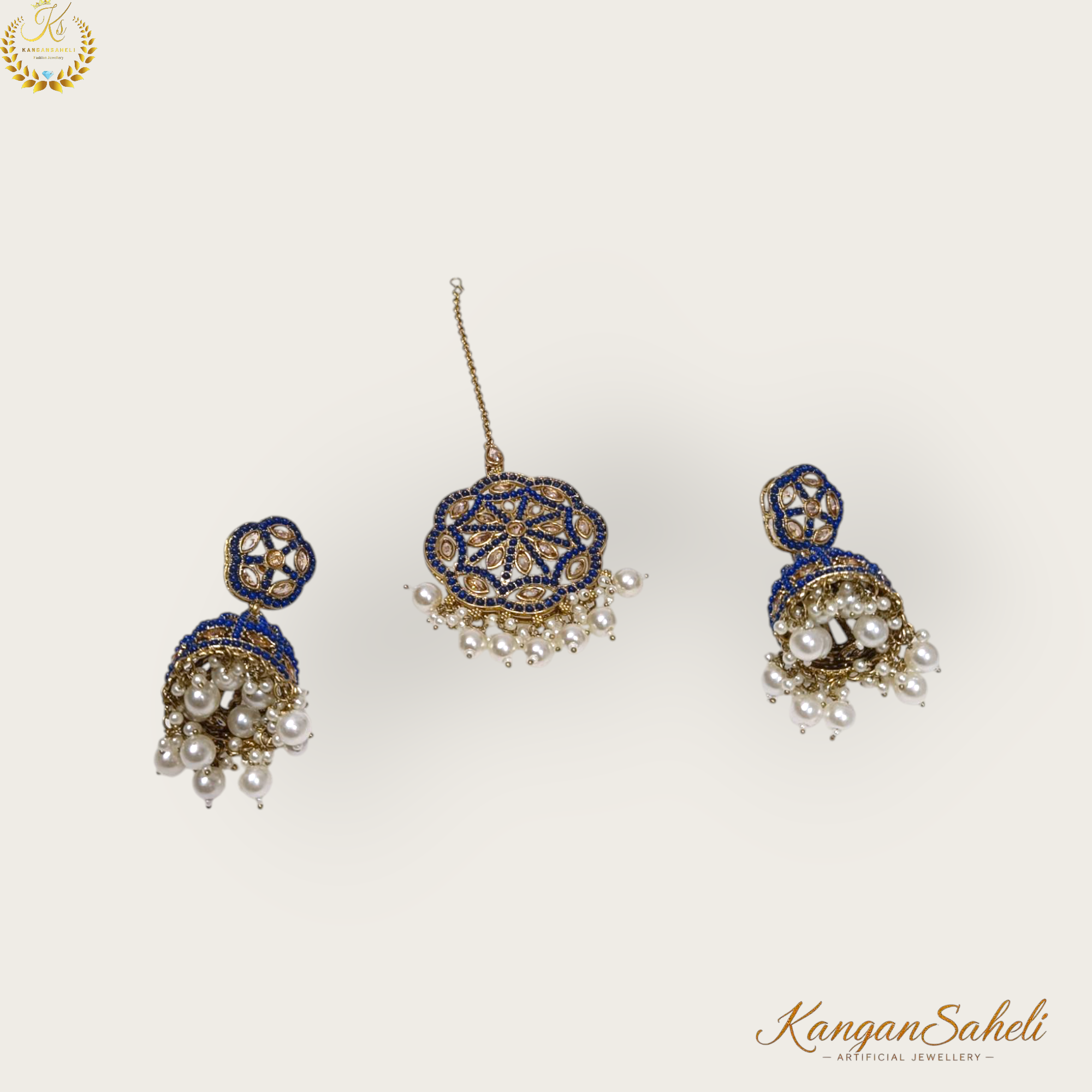 Traditional Earrings plus Mangteeka Set