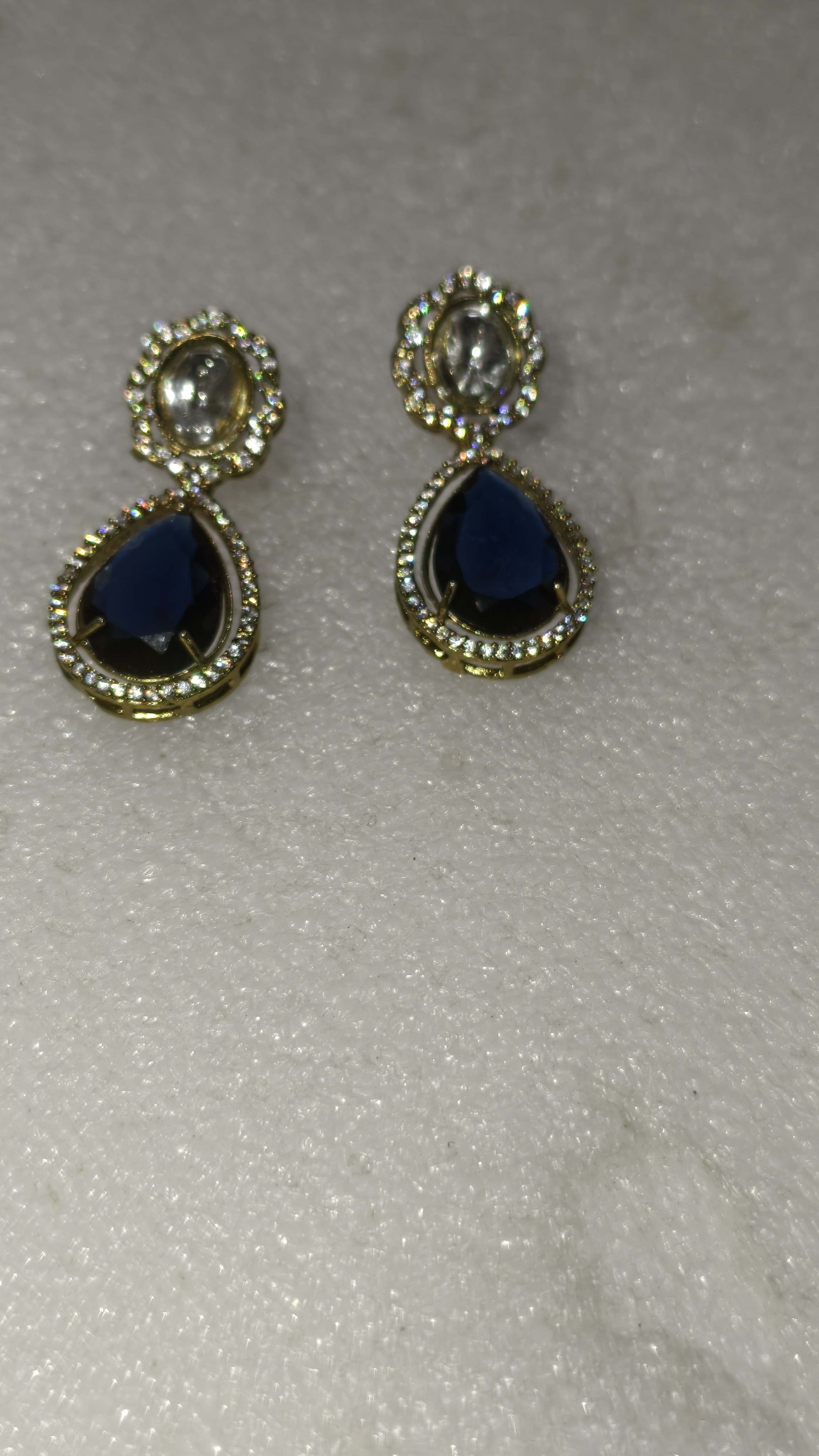 Elegant Hasli and Earring Set