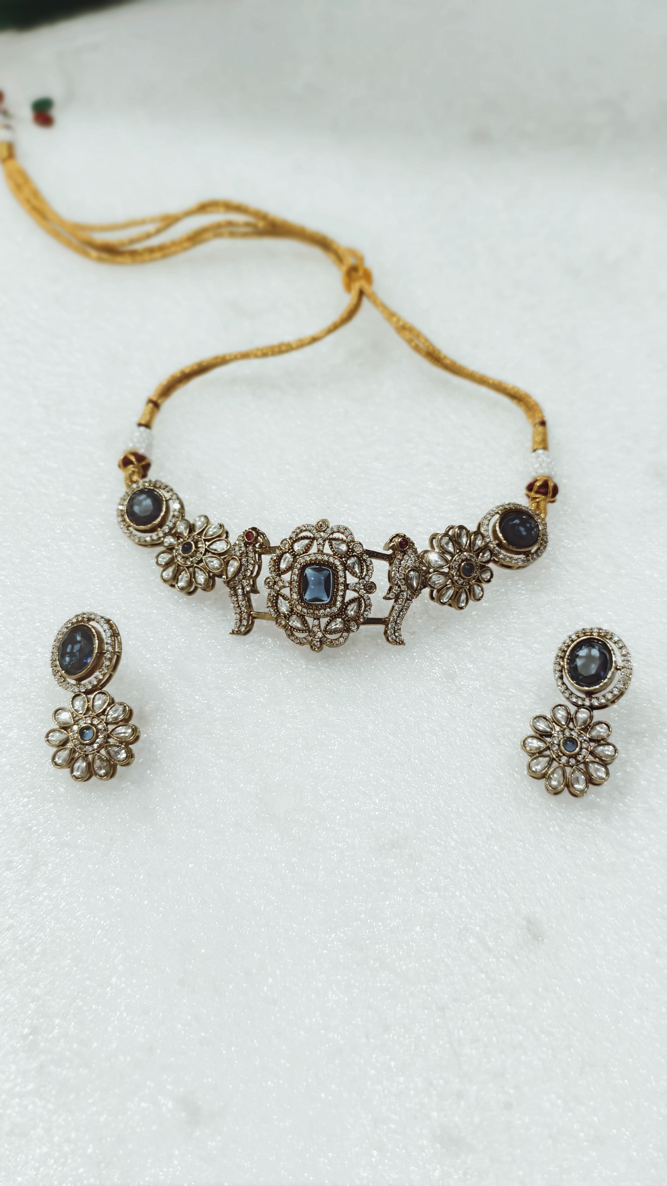 Elegant fusion necklace set