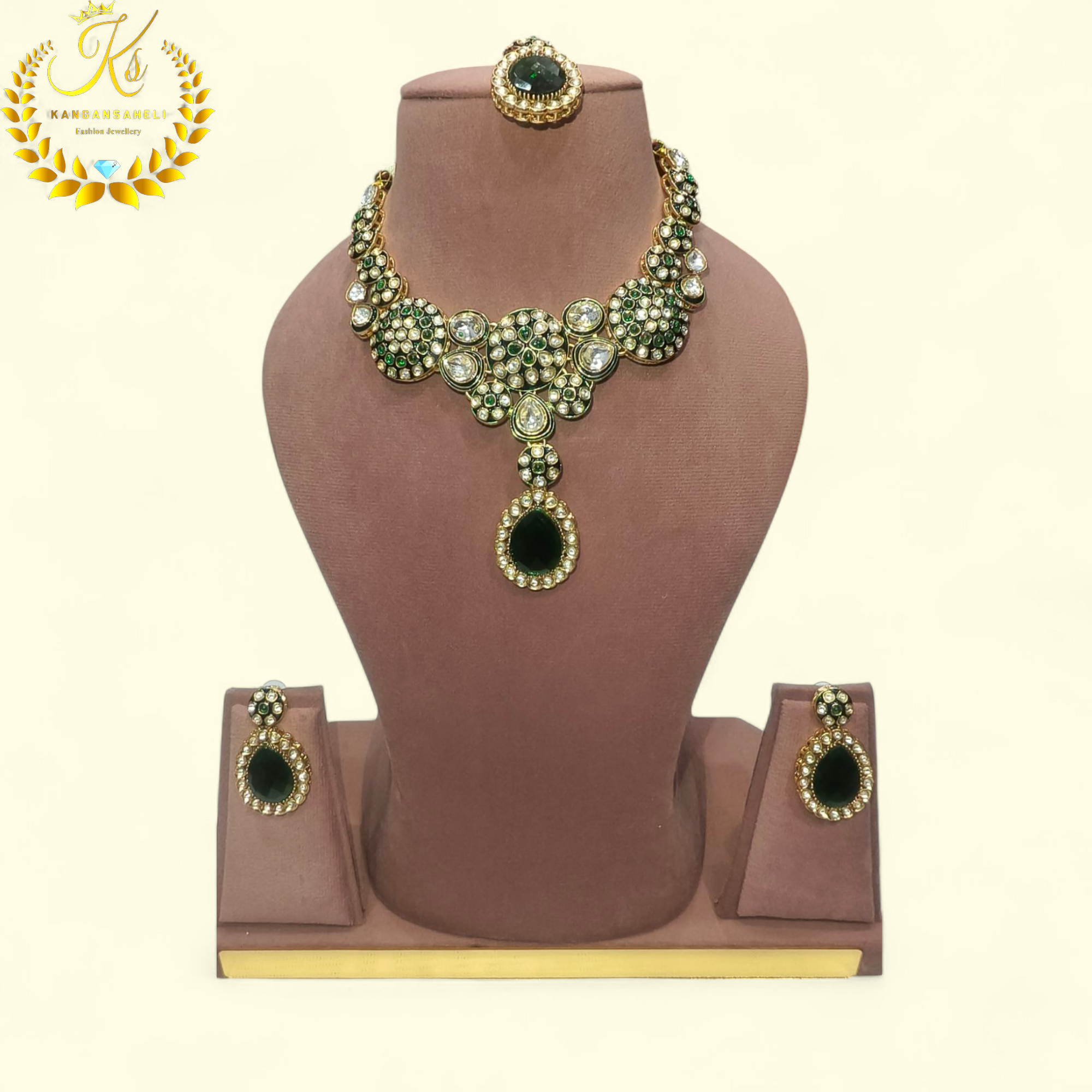 Traditional Kundan Necklace Set
