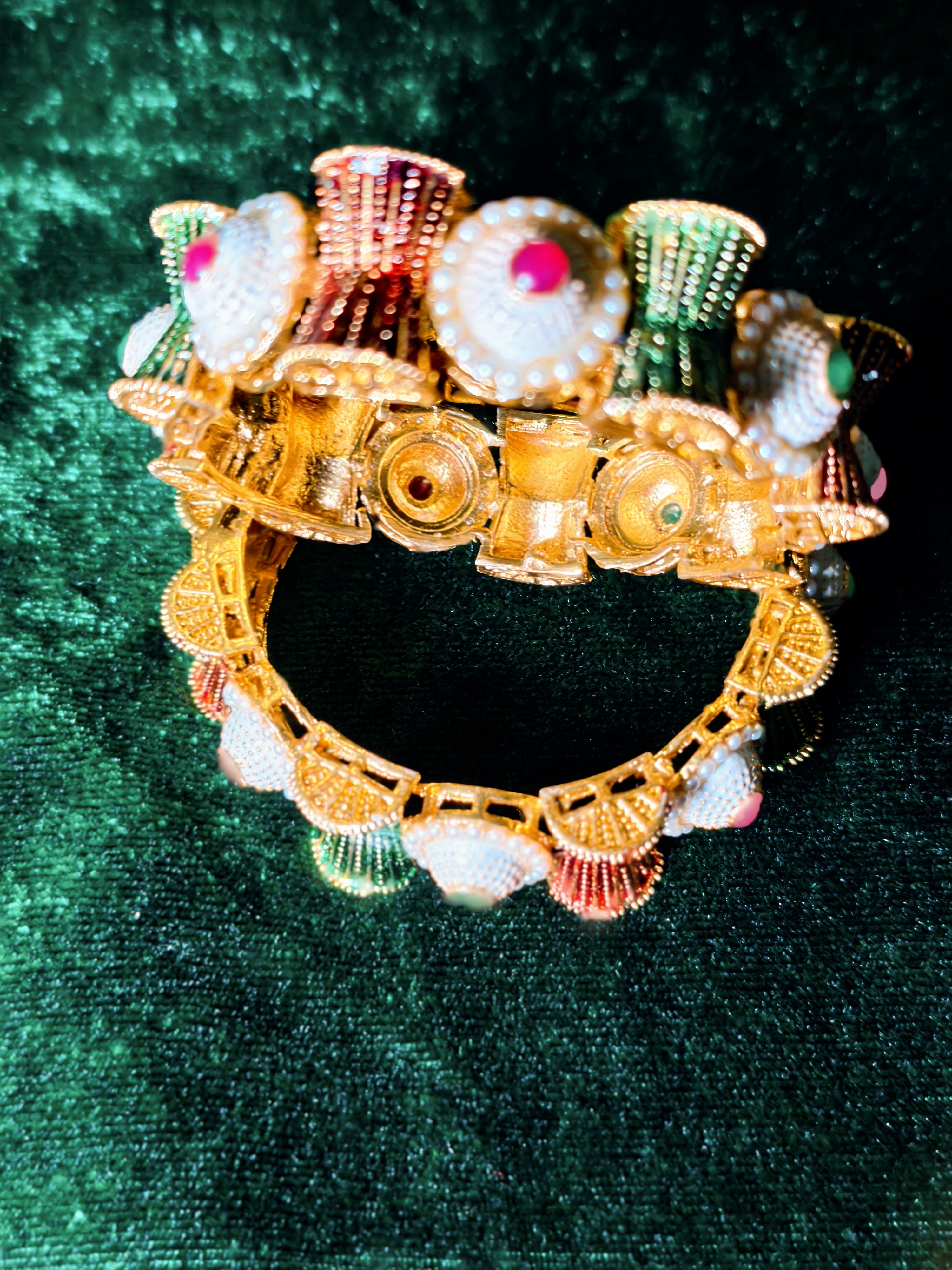 Traditional Indian Gold Bracelet