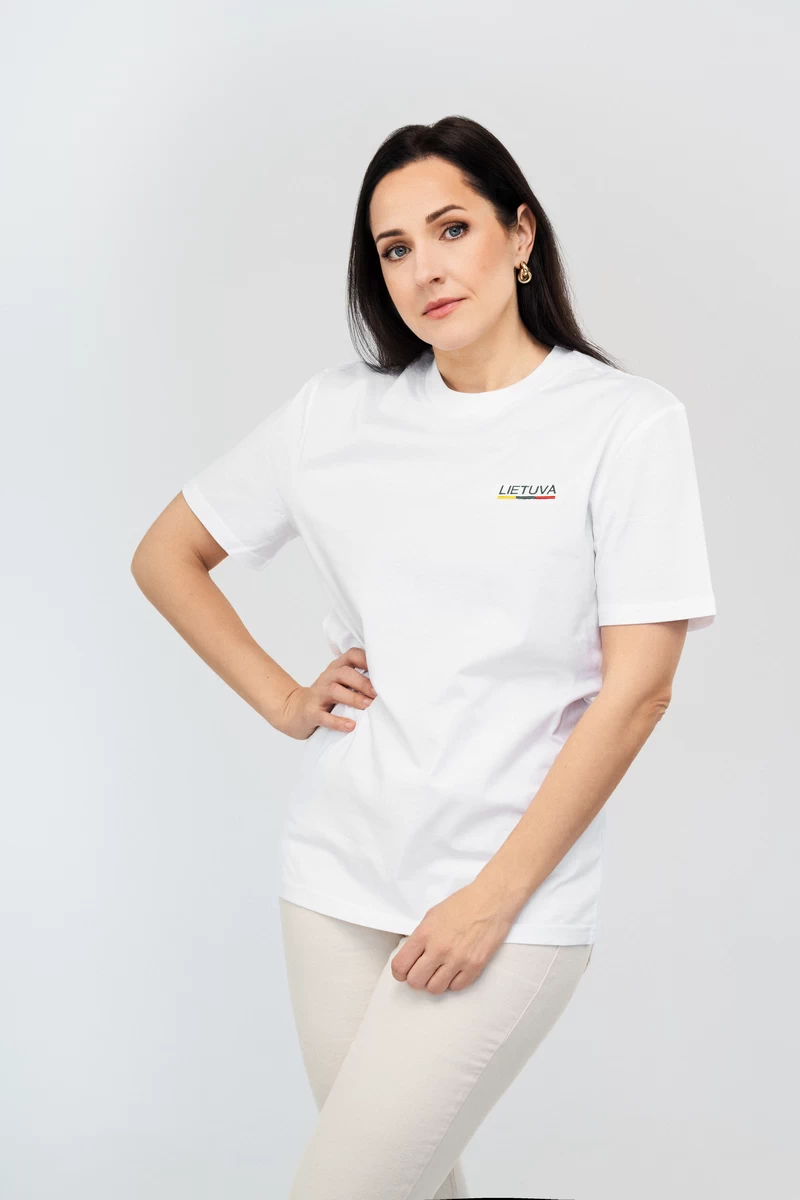 Lietuva su vėliava siuvinėti marškinėliai