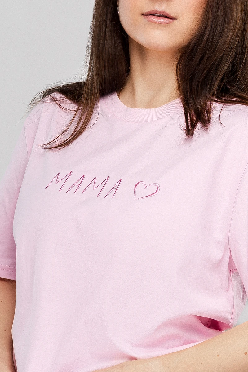 Mama širdelė siuvinėti marškinėliai