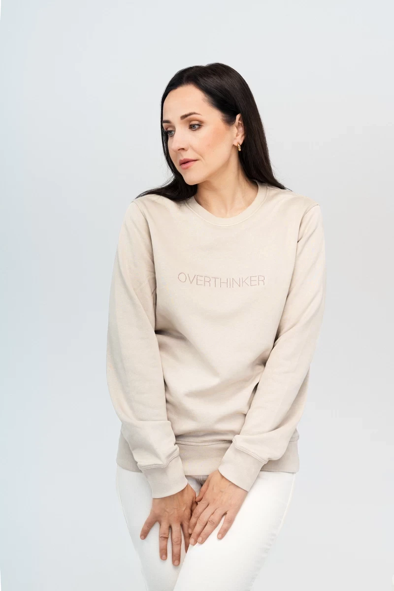 OVERTHINKER  siuvinėtas džemperis