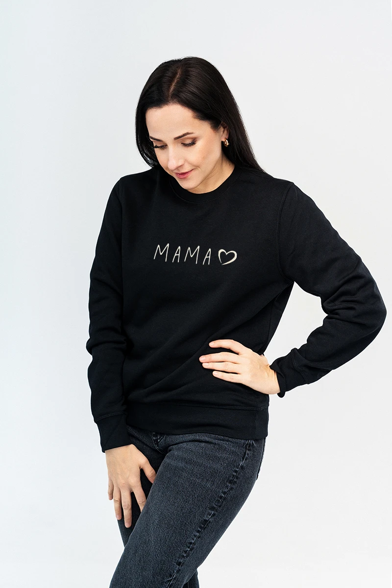 Mama širdelė siuvinėtas džemperis