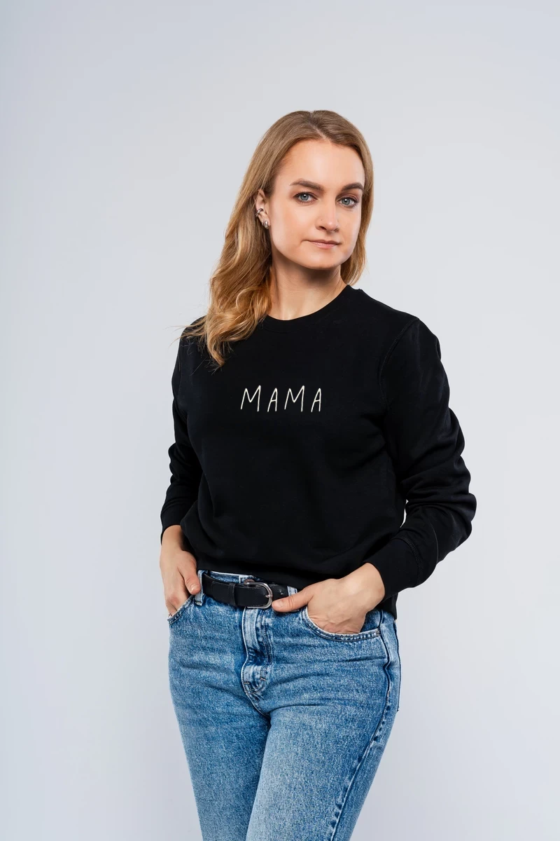 Mama siuvinėtas džemperis