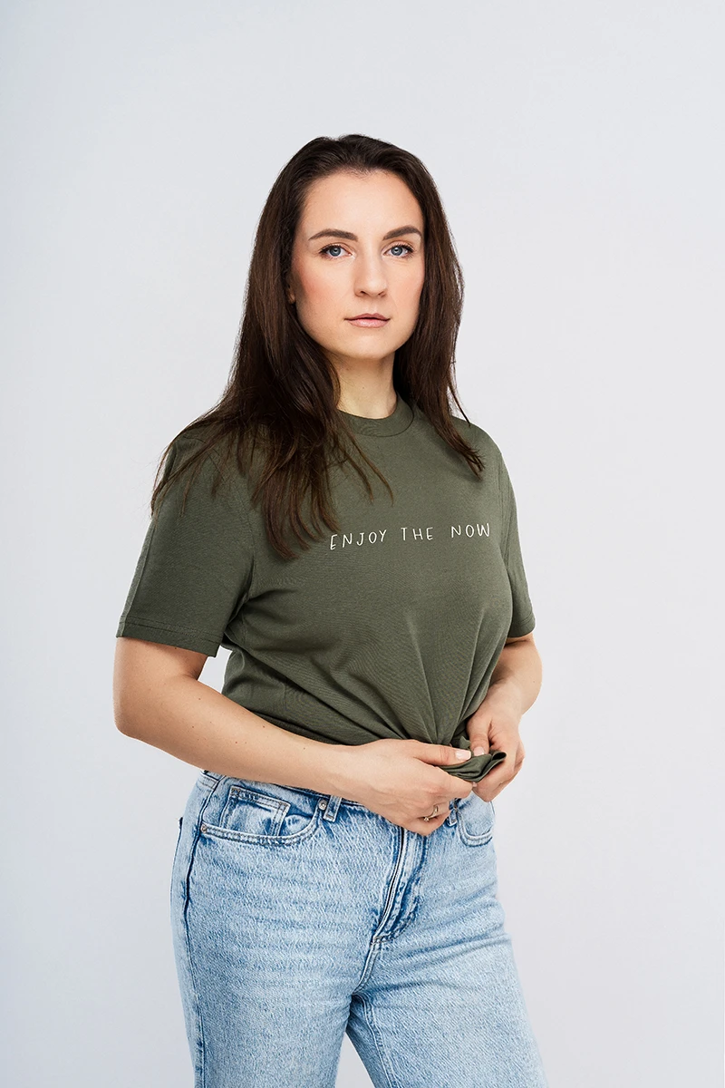 ENJOY THE NOW siuvinėti marškinėliai