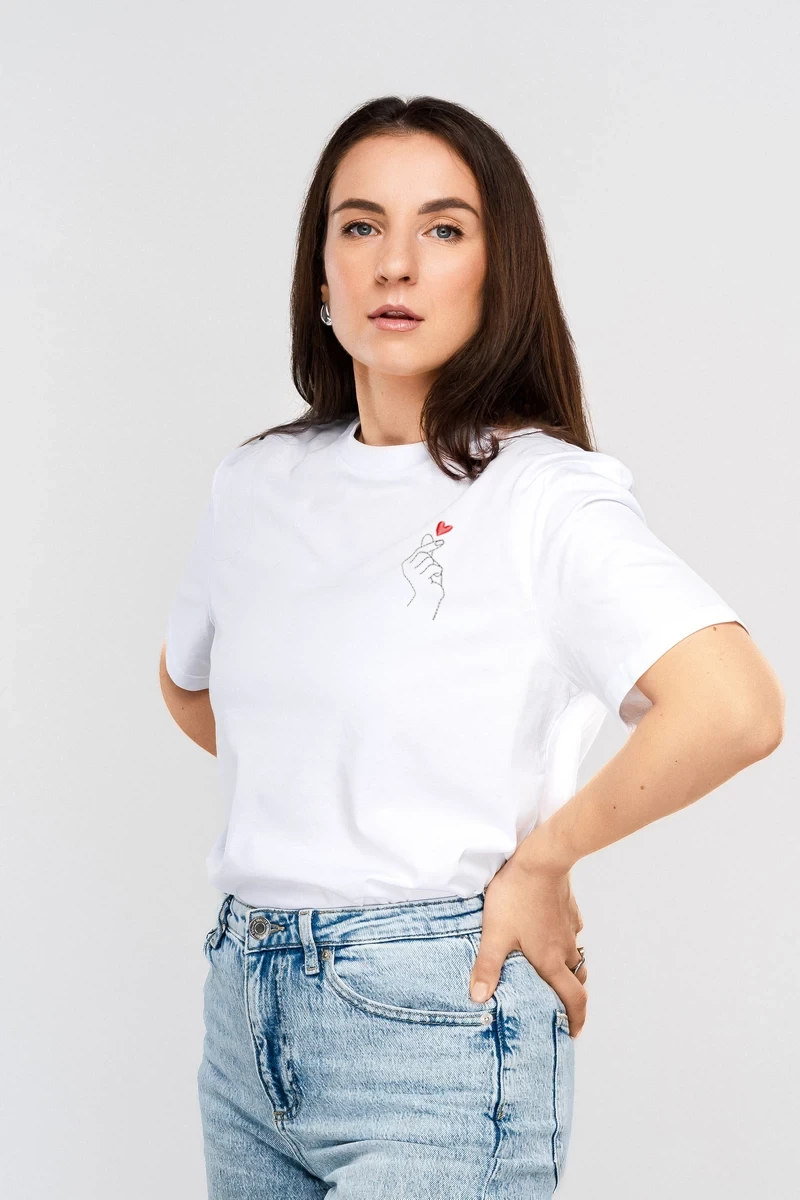 LOVE ♥ siuvinėti marškinėliai