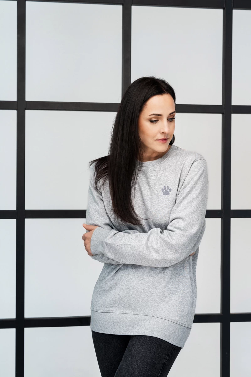 Šuniuko letenėlė siuvinėtas džemperis