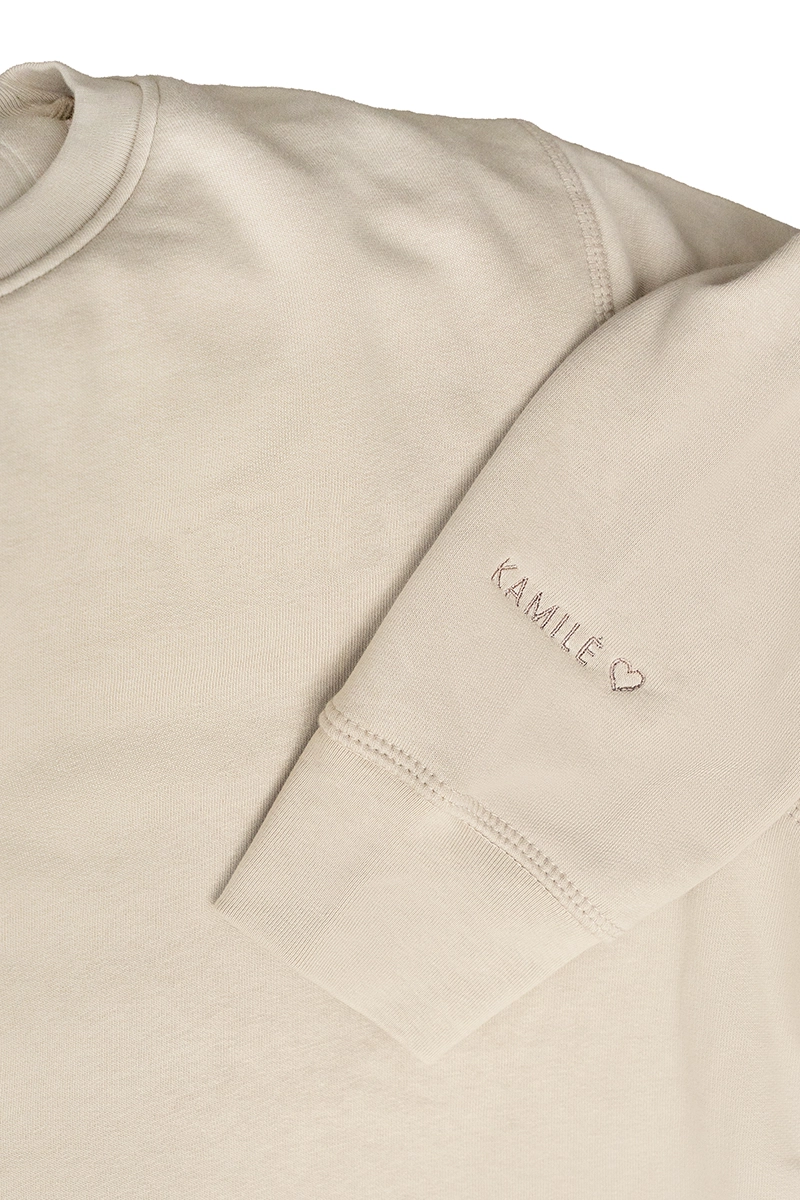 Siuvinėtas džemperis su vaiko vardu