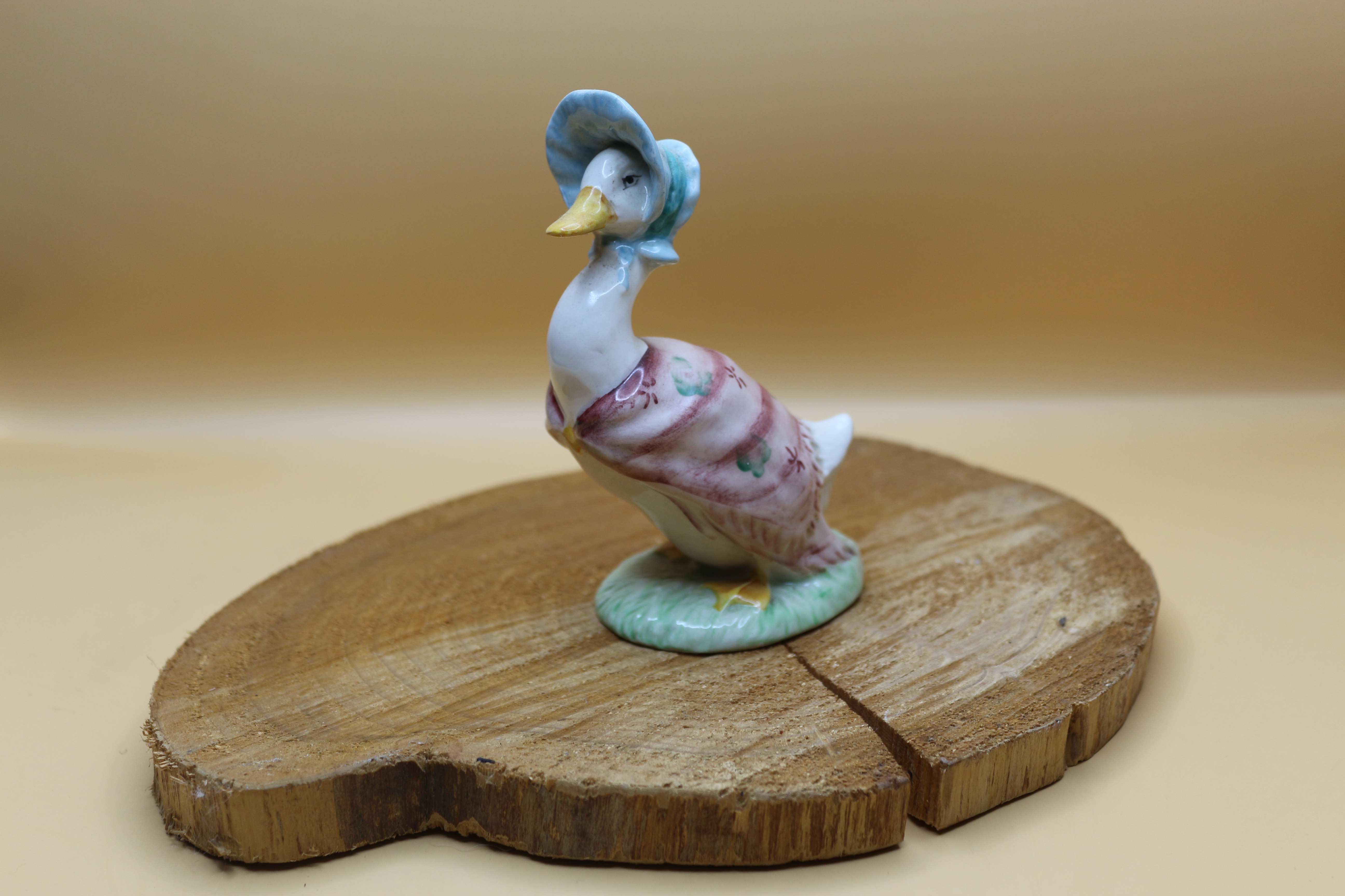 Beatrix Potter Royal Doulton Collectable Jemima Puddleduck Ceramic Figureine ~ So Cute!
