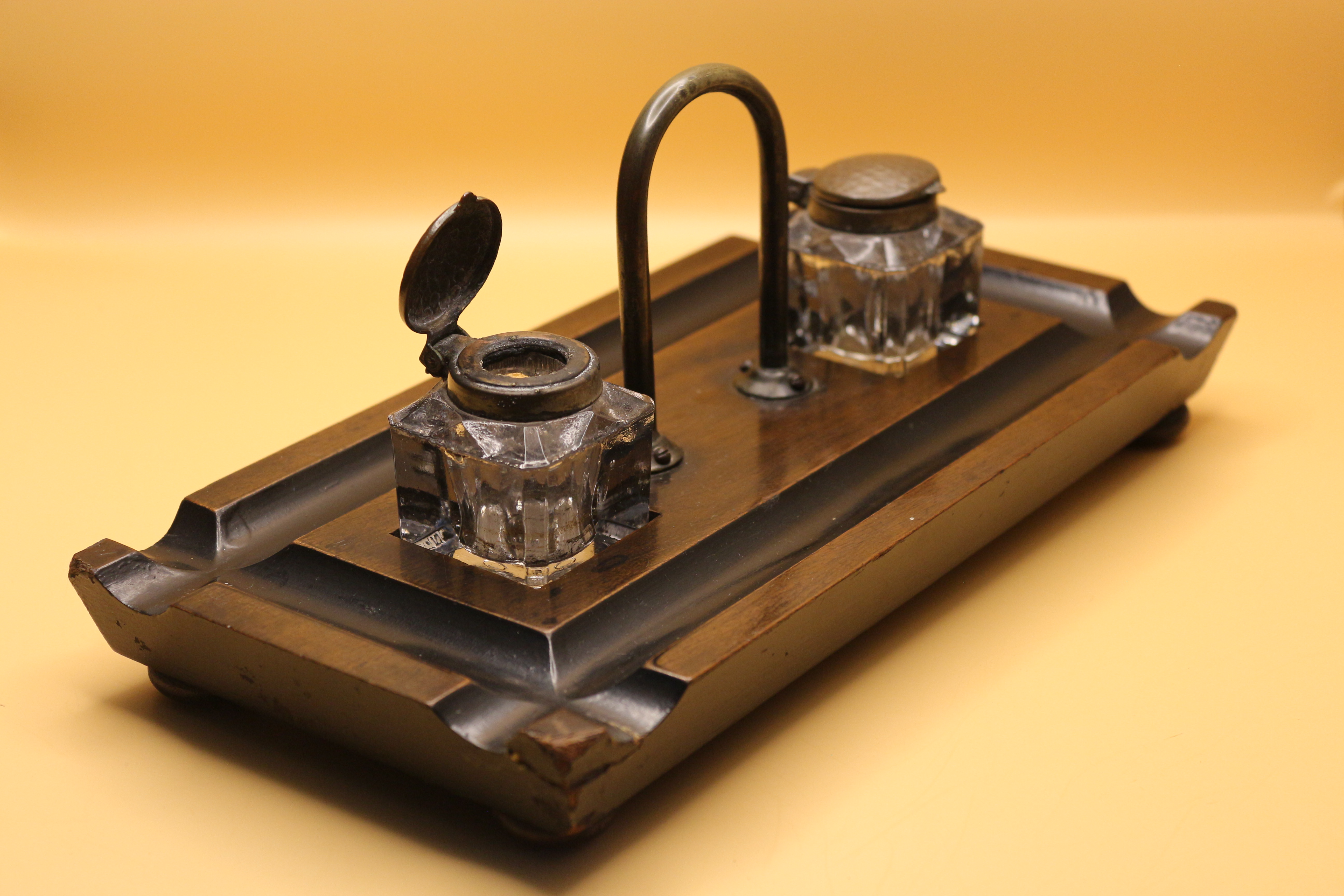 A Bulldog's Tale.......Beautiful Desk Caddy ~ Inkwells ~ Circa 1900
