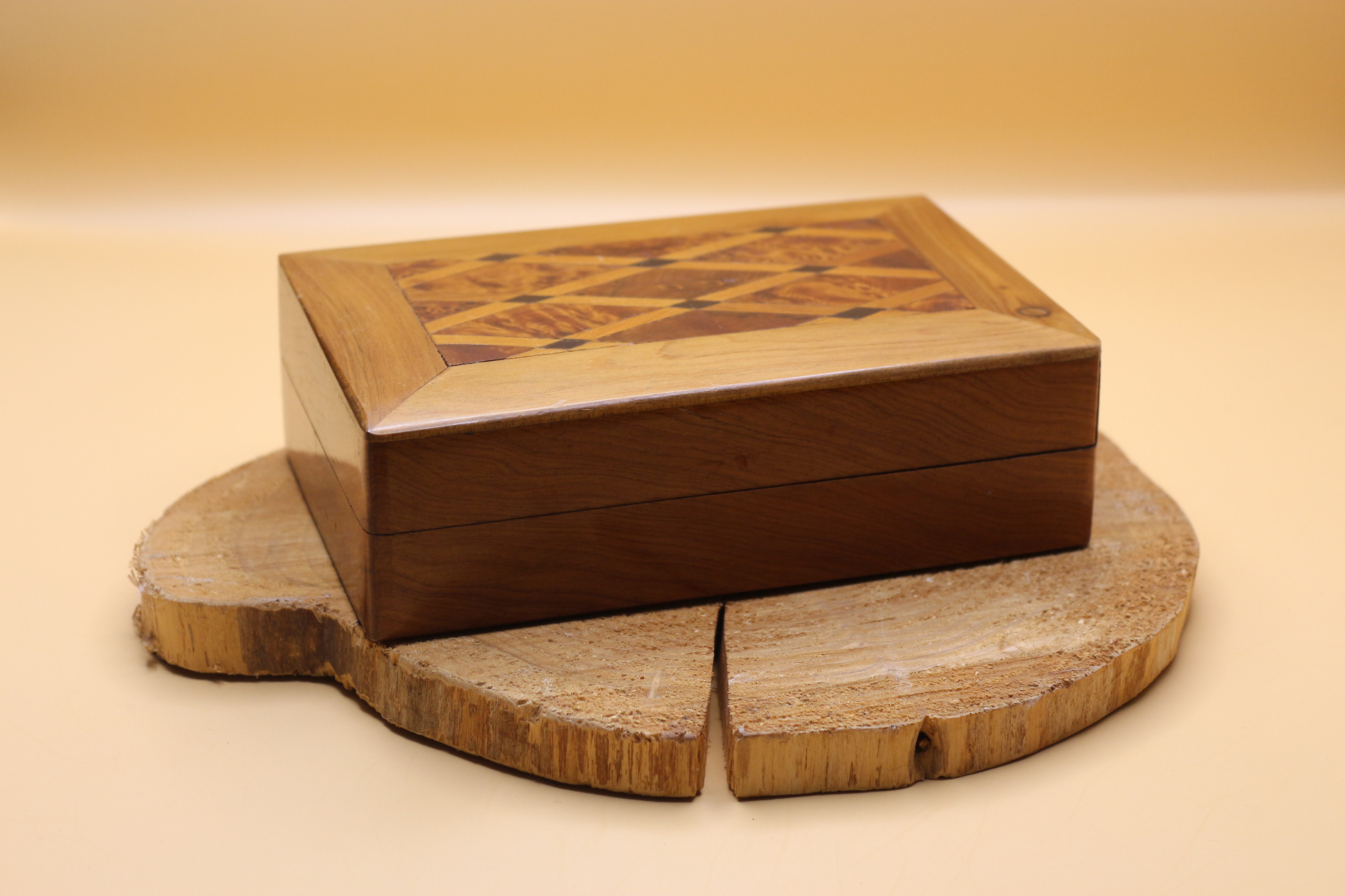 A Beautiful Burr Walnut and Yew Morrocan Wooden Trinket Box 