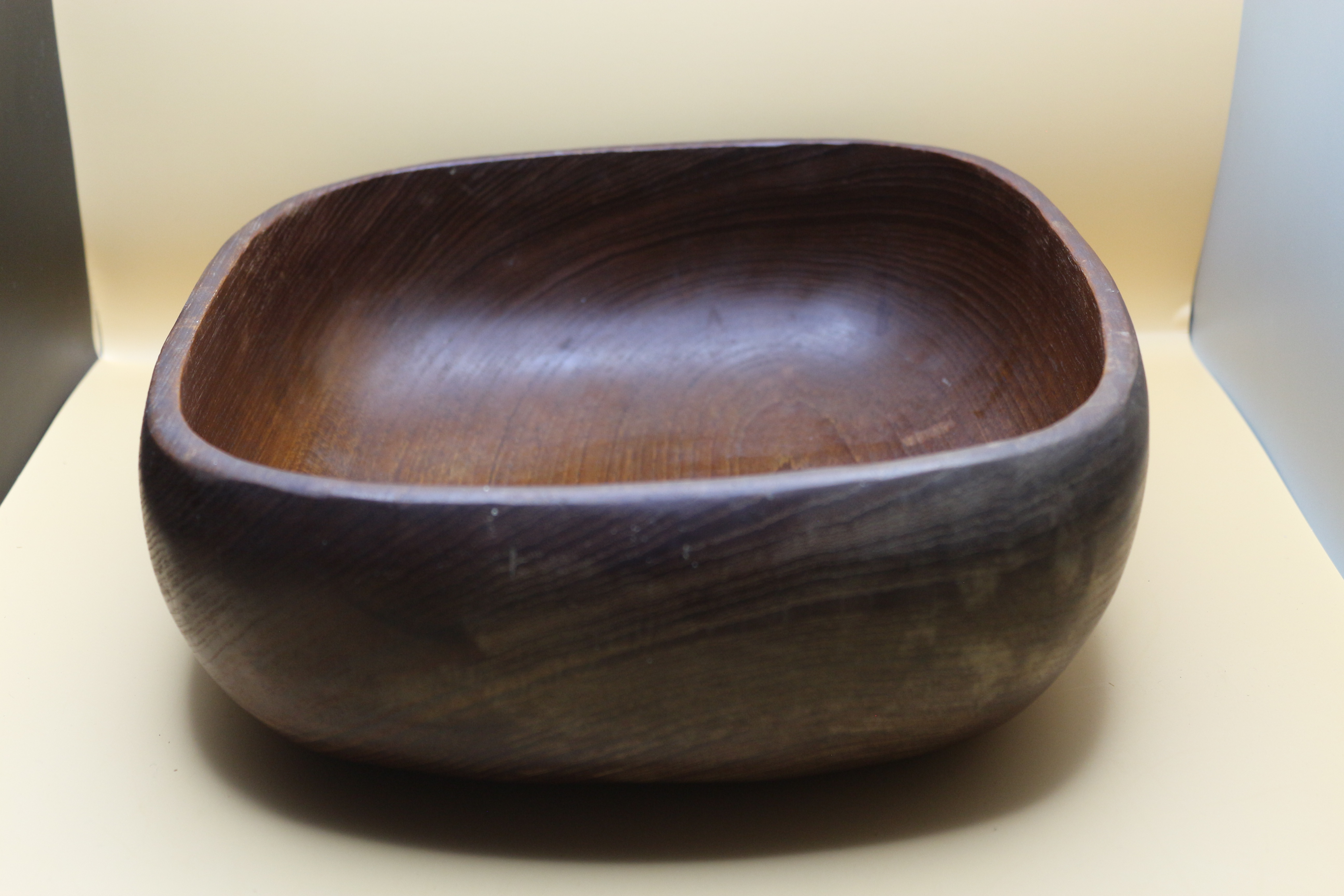 Beautiful Solid Hardwood Bowl ~ Fruitbowl? Mixing Bowl? Stunning Bowl!