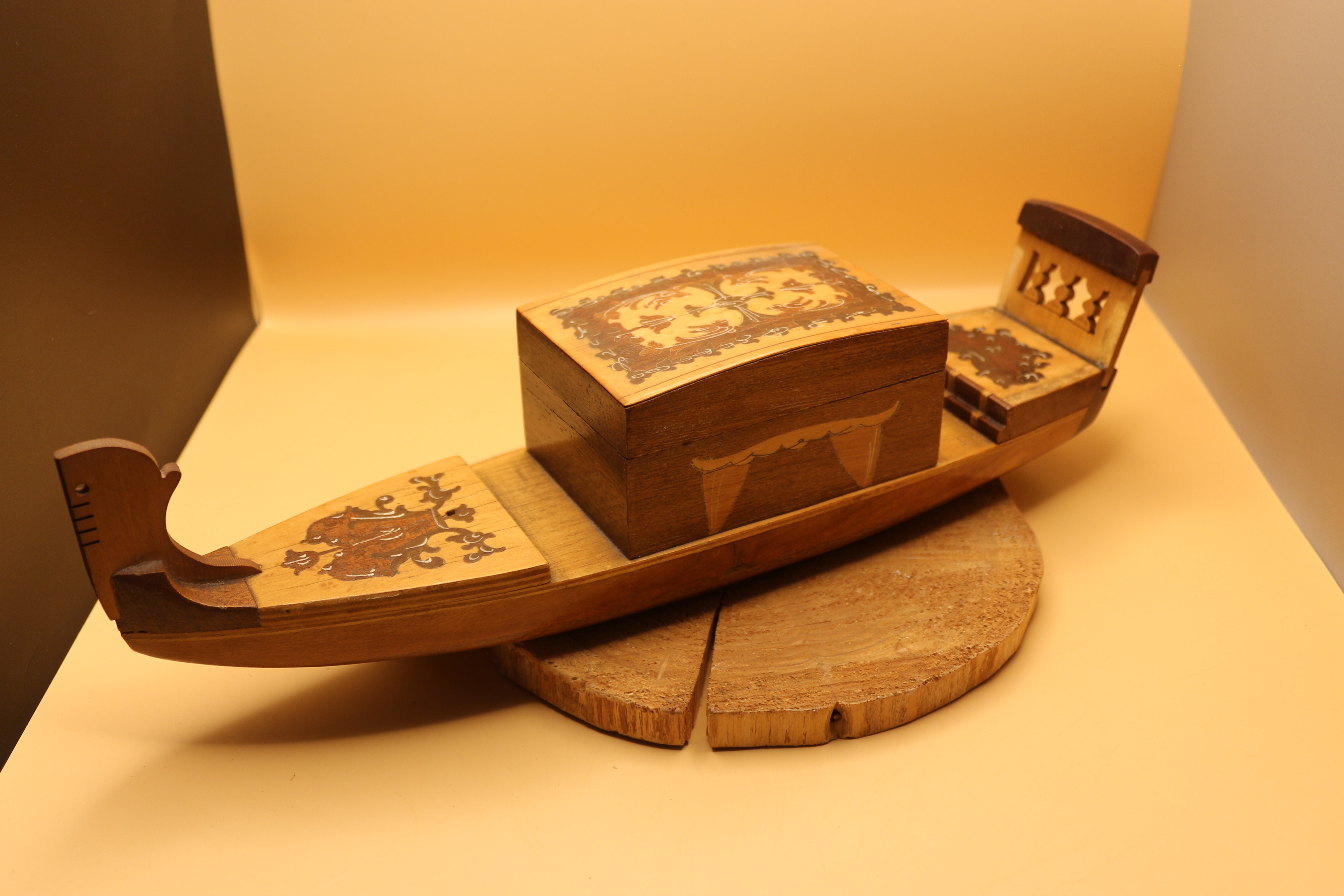 1970's Venician Hand Made 'Gondula' Wooden Cigarette Box with Mirror Inside