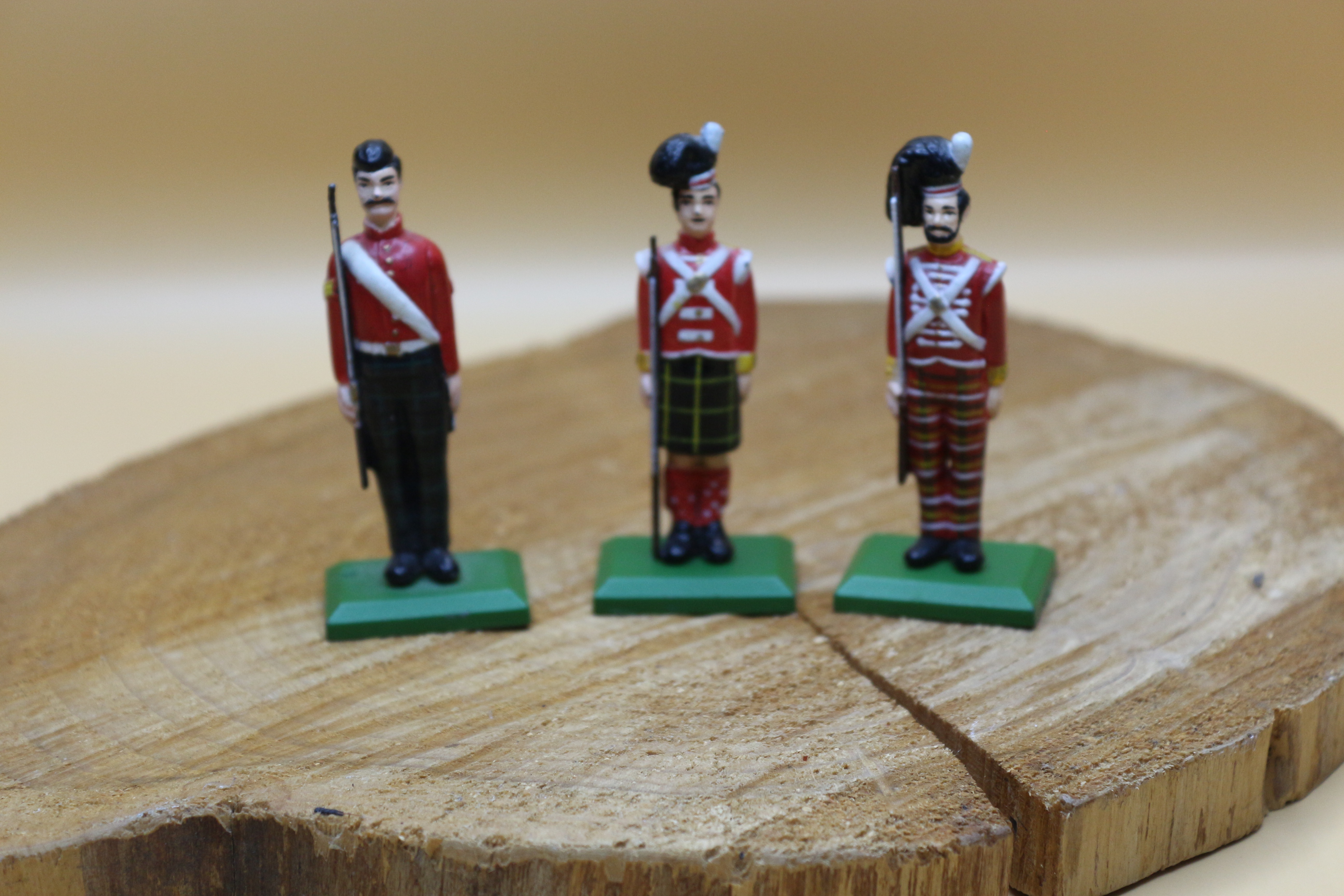 Three little soldiers! Scots Guard Lead Soldiers Hand Painted!