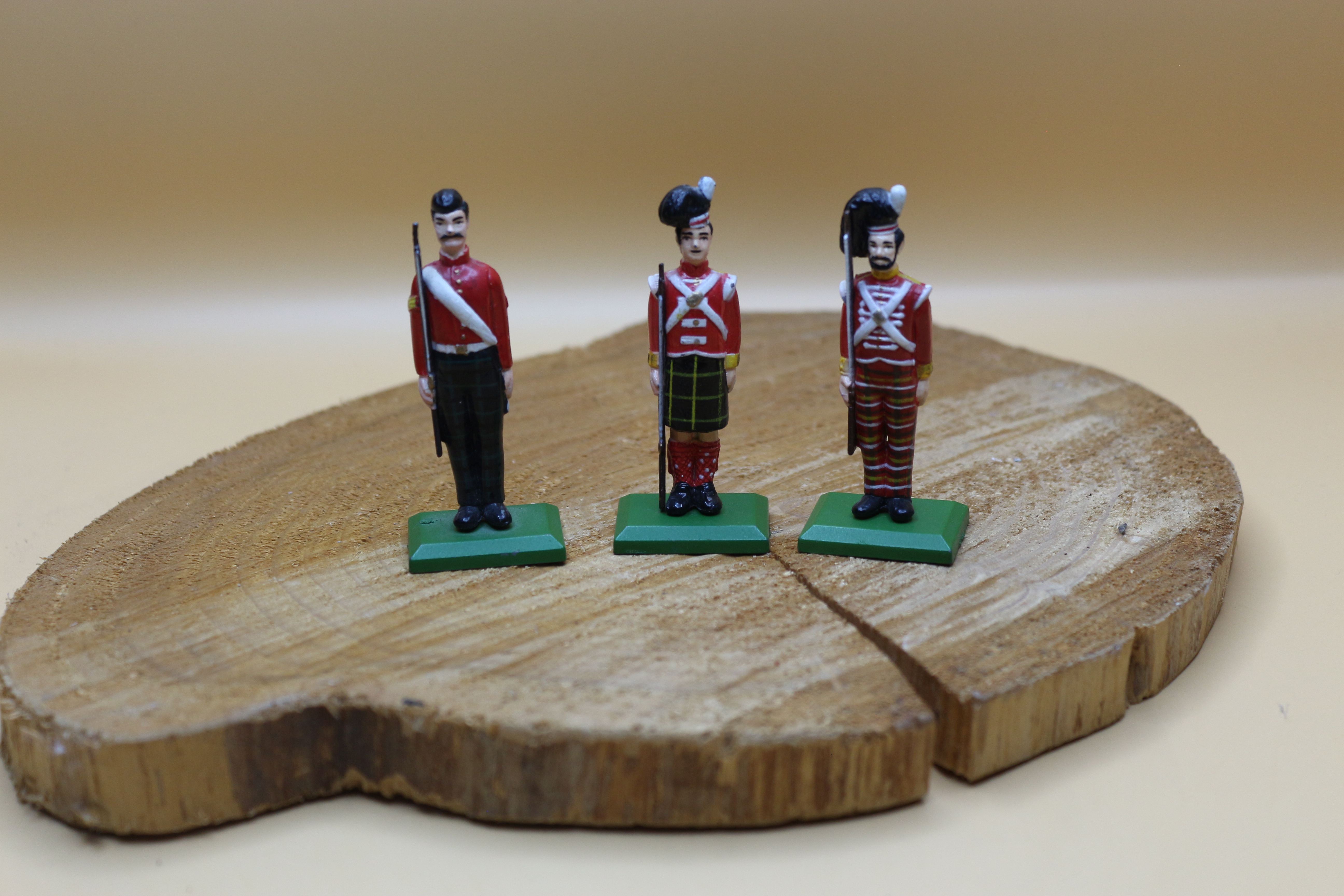 Three little soldiers! Scots Guard Lead Soldiers Hand Painted!