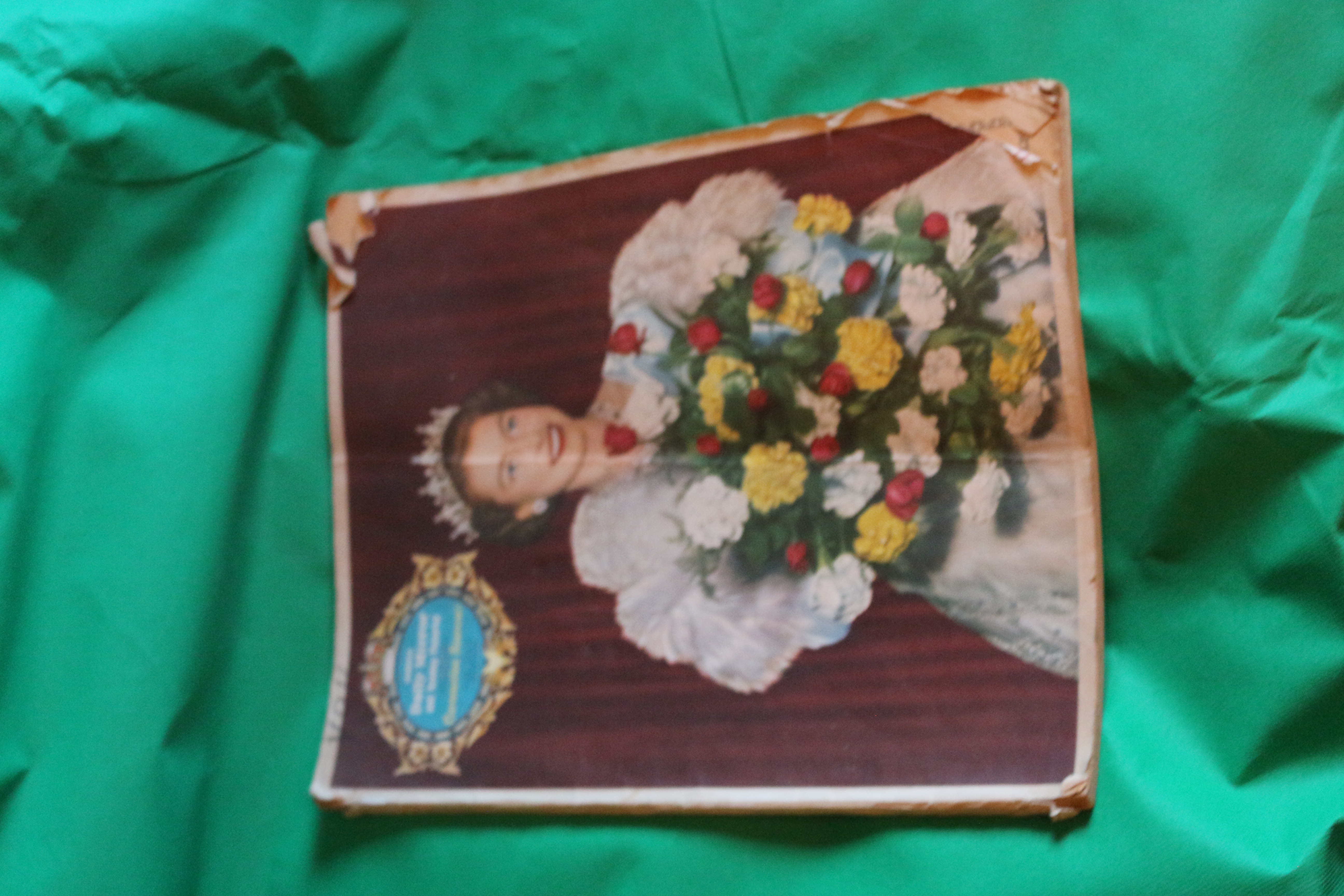 !952 Daily Mirror Collectable Booklet Queens Coronation ~ An Absolute Rarity!