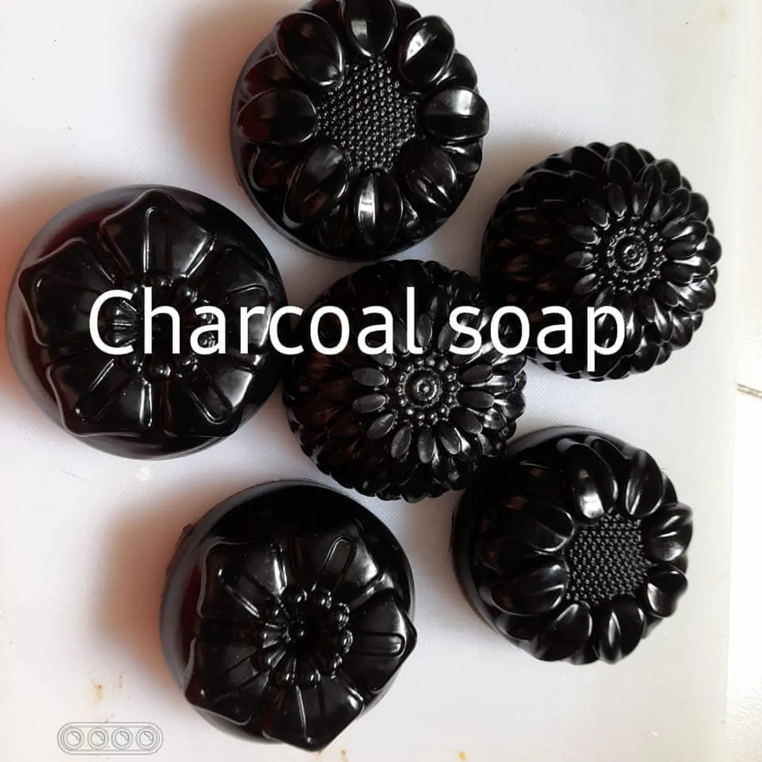 GlowMe Herbal Activated Charcoal Soaps 80 Gm